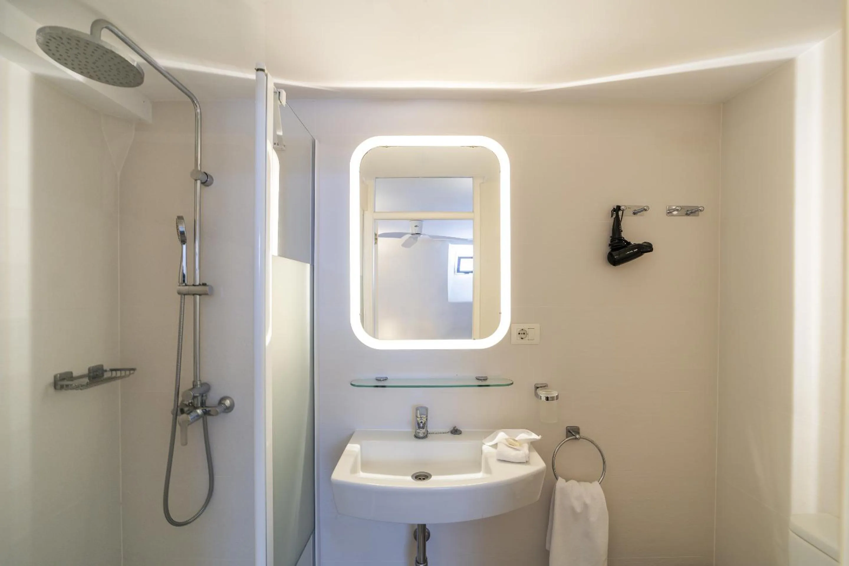 Bathroom in Hotel San Telmo