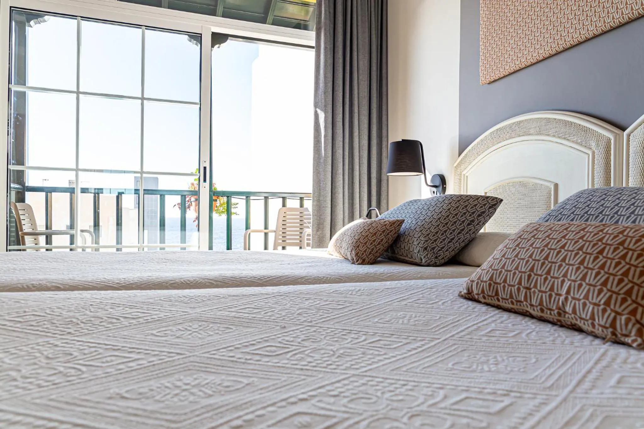 Photo of the whole room, Bed in Hotel San Telmo