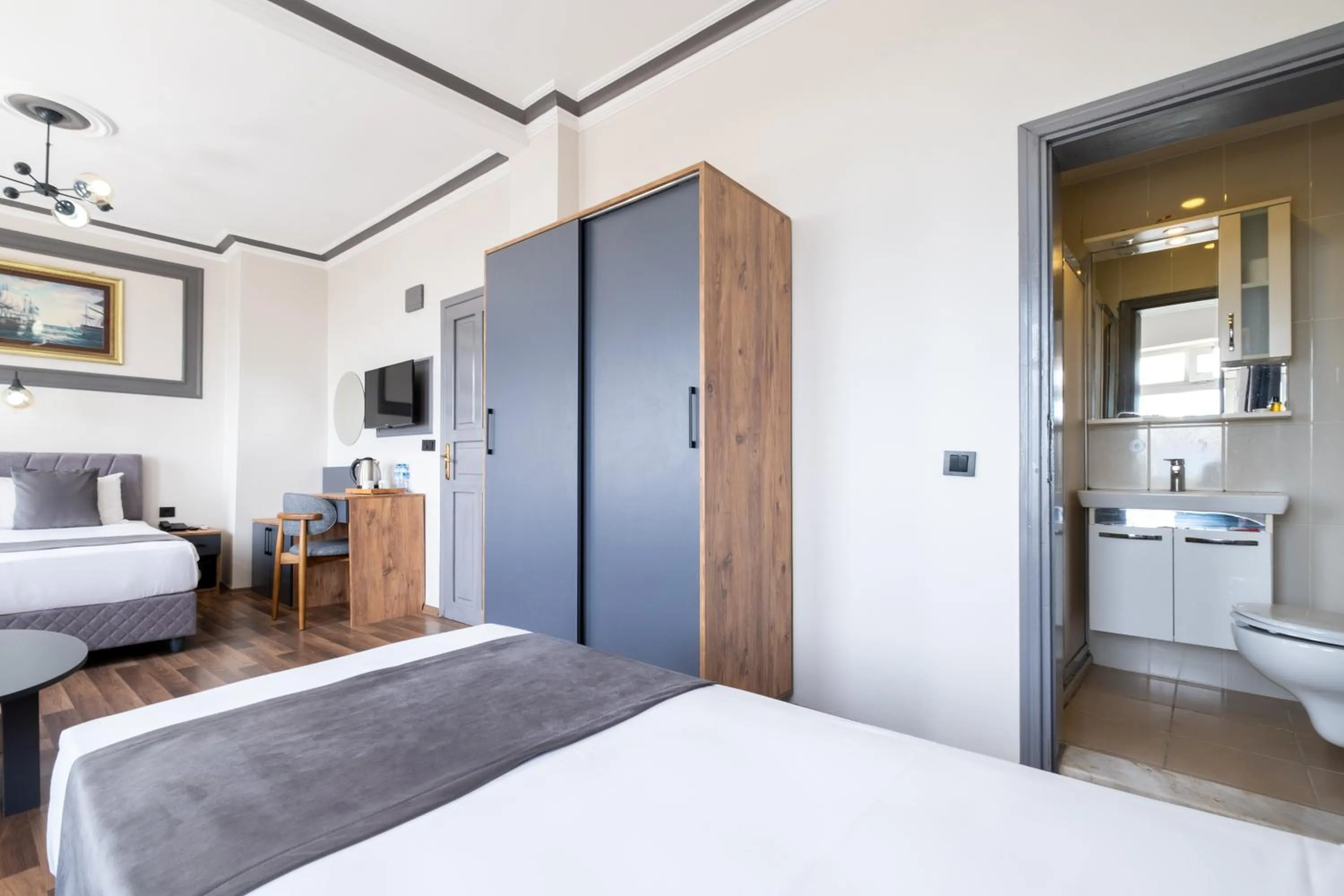 Toilet, Bed in Sur Hotel Sultanahmet