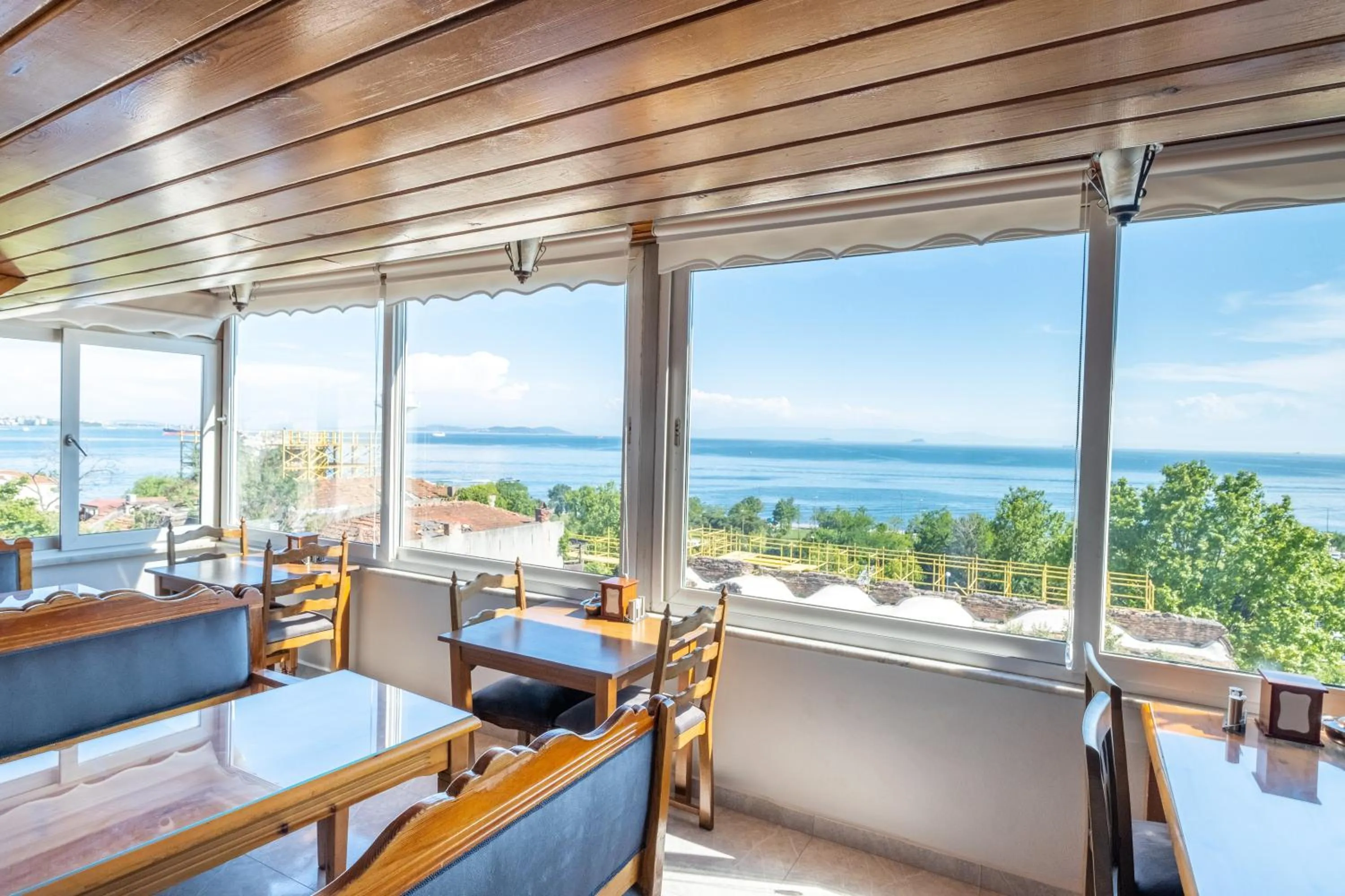 Restaurant/places to eat in Sur Hotel Sultanahmet