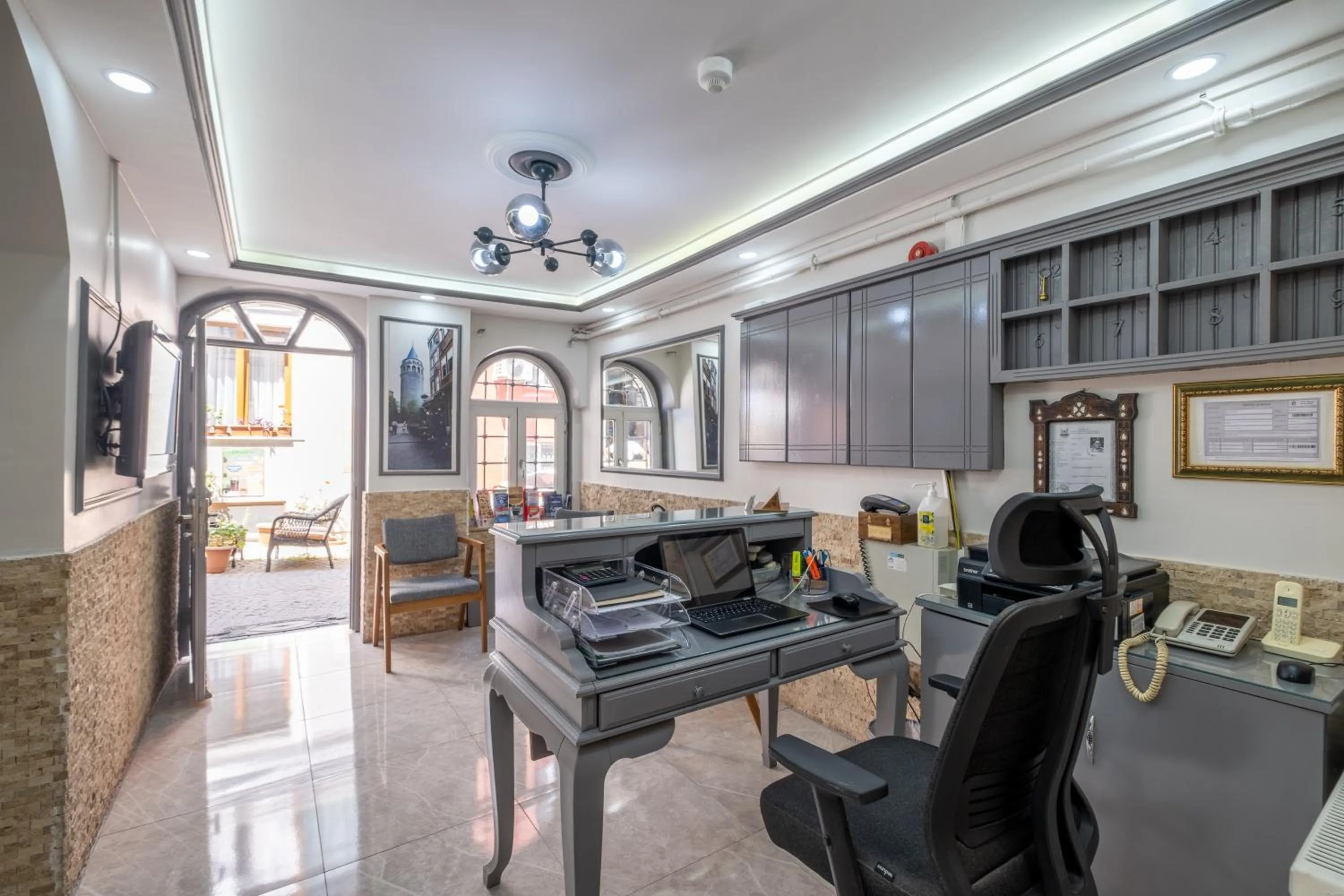 TV and multimedia in Sur Hotel Sultanahmet