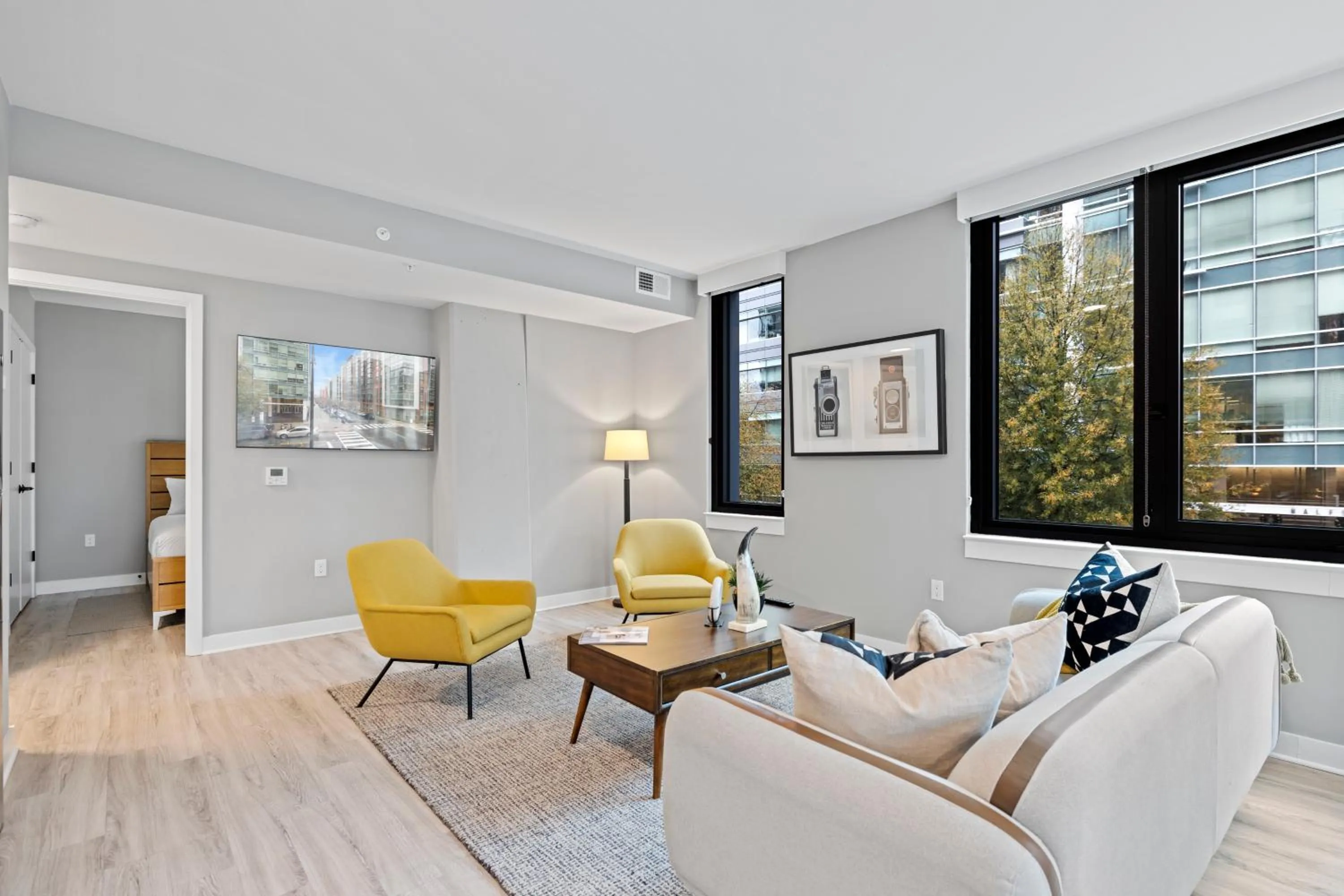 Living room in Coda on Half, a Placemakr Experience - Navy Yard