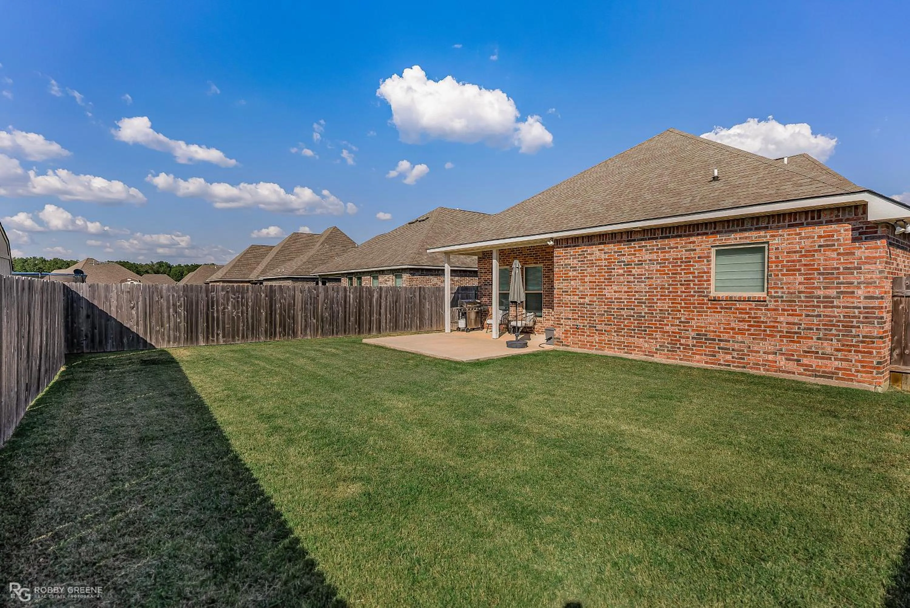 Patio in Boho Retreat! Home away from Home! Tv in Each Room