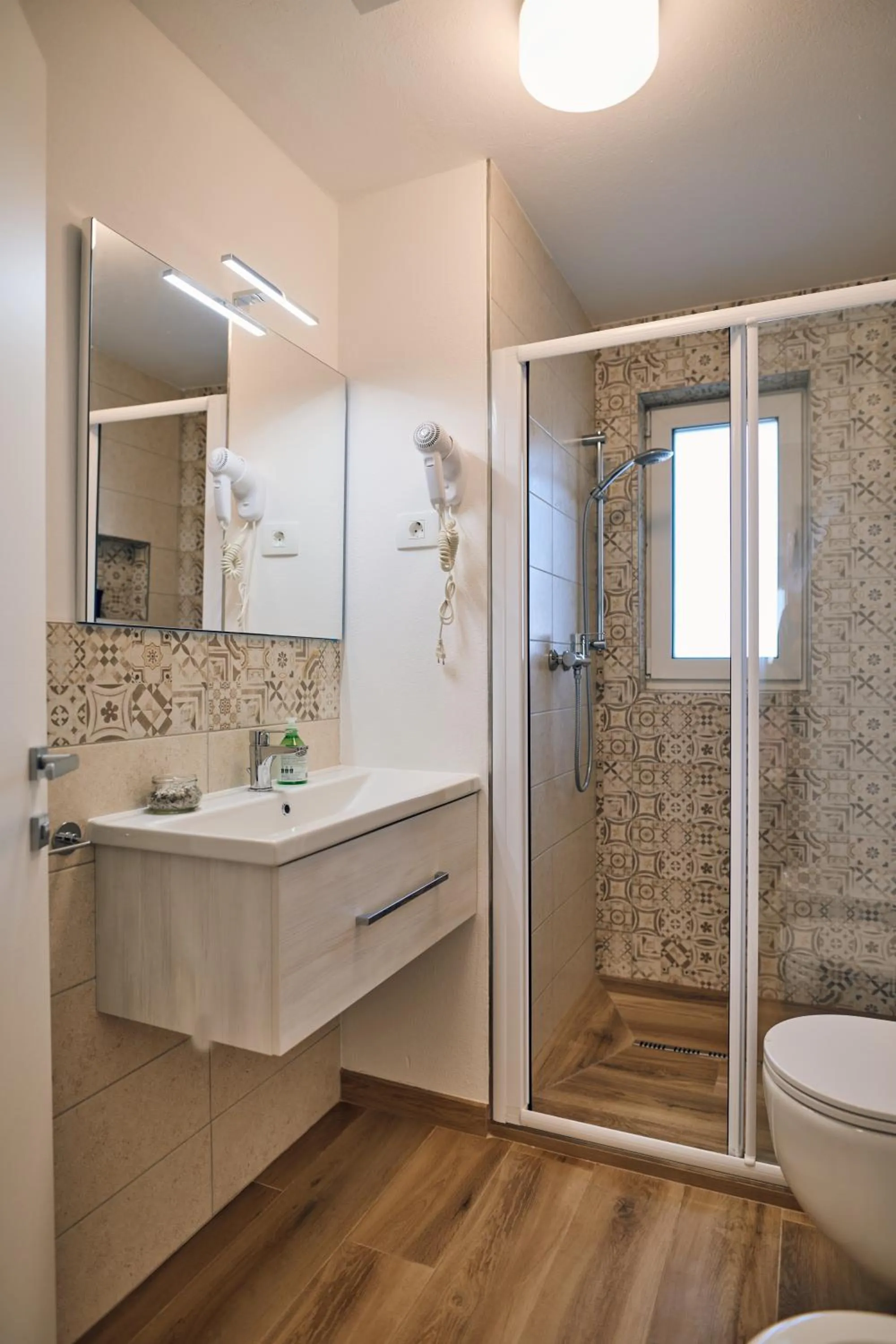 Shower in Shamarè Resort & Wellness Spa