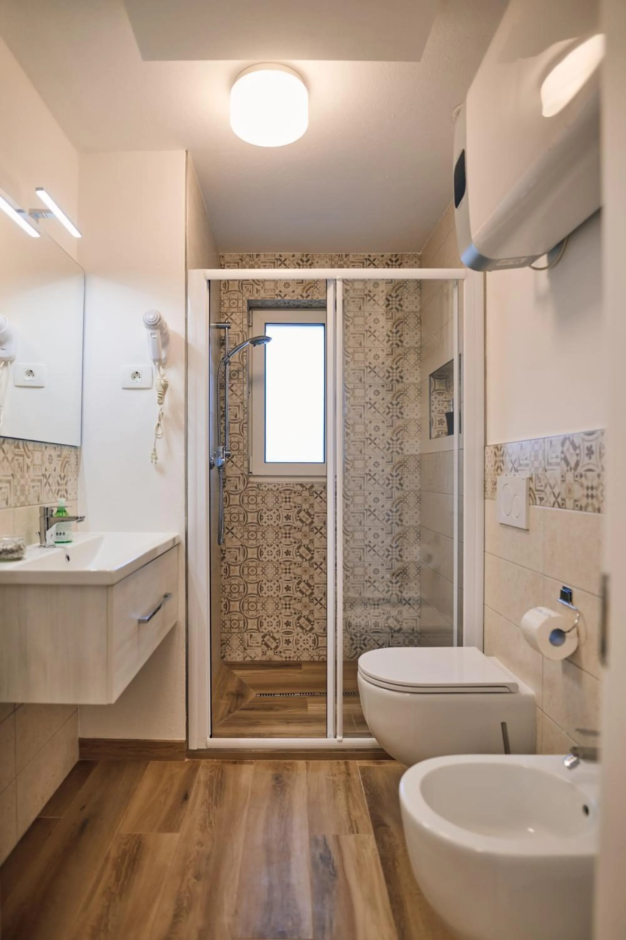 Shower in Shamarè Resort & Wellness Spa