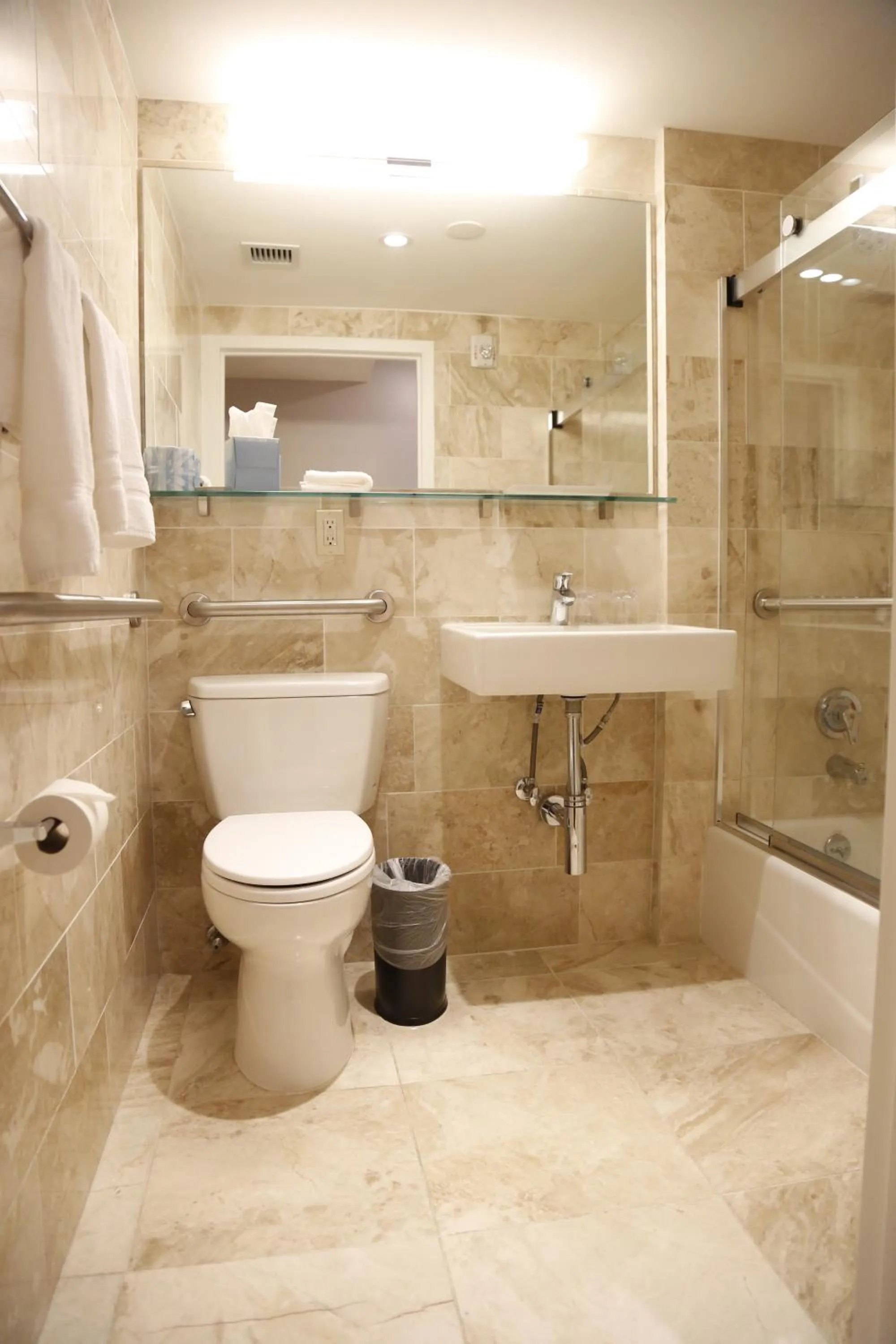 Bathroom in Hotel 32 32