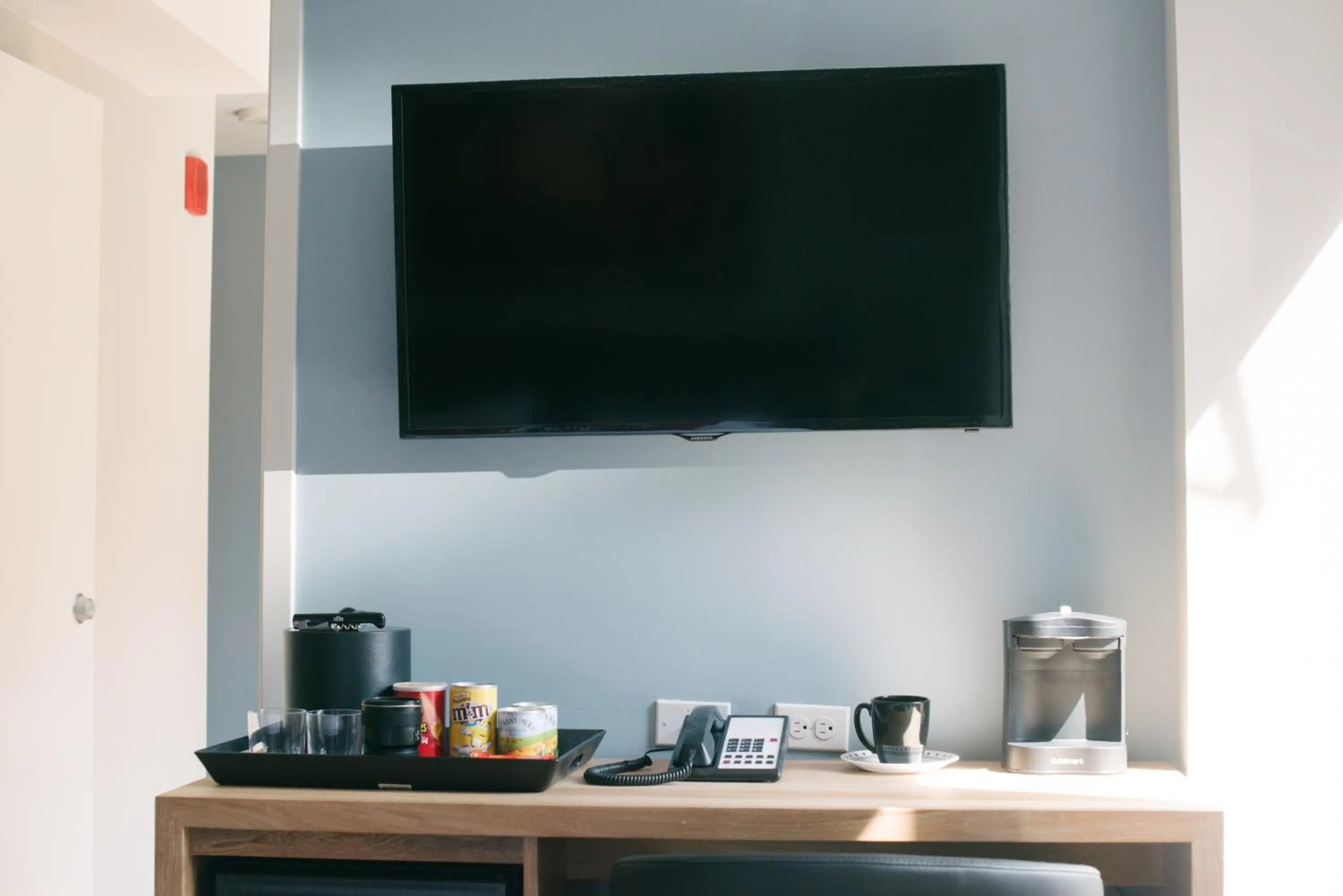 TV and multimedia in Hotel 32 32