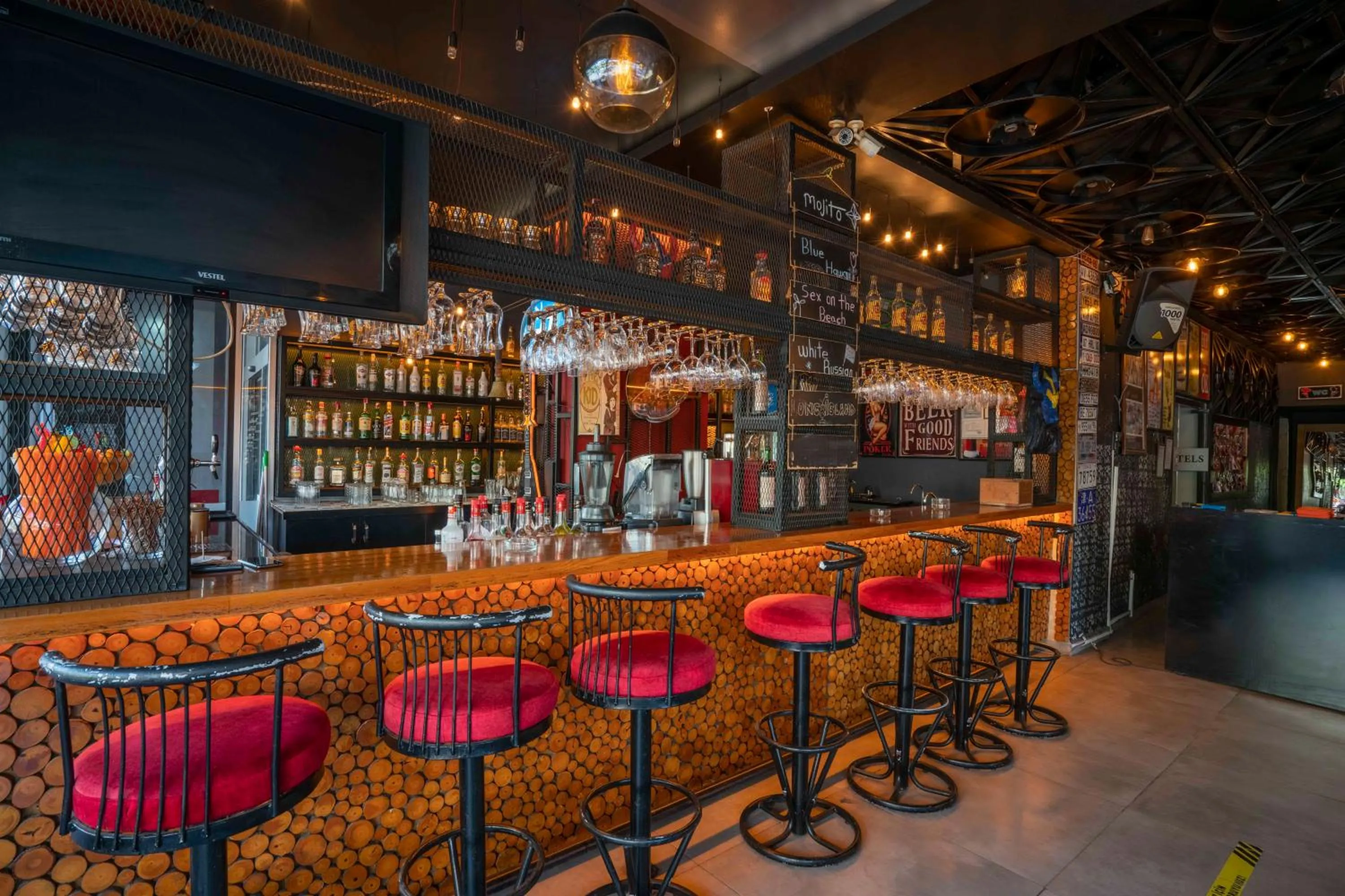 Lounge or bar in Aslan Corner Hotel