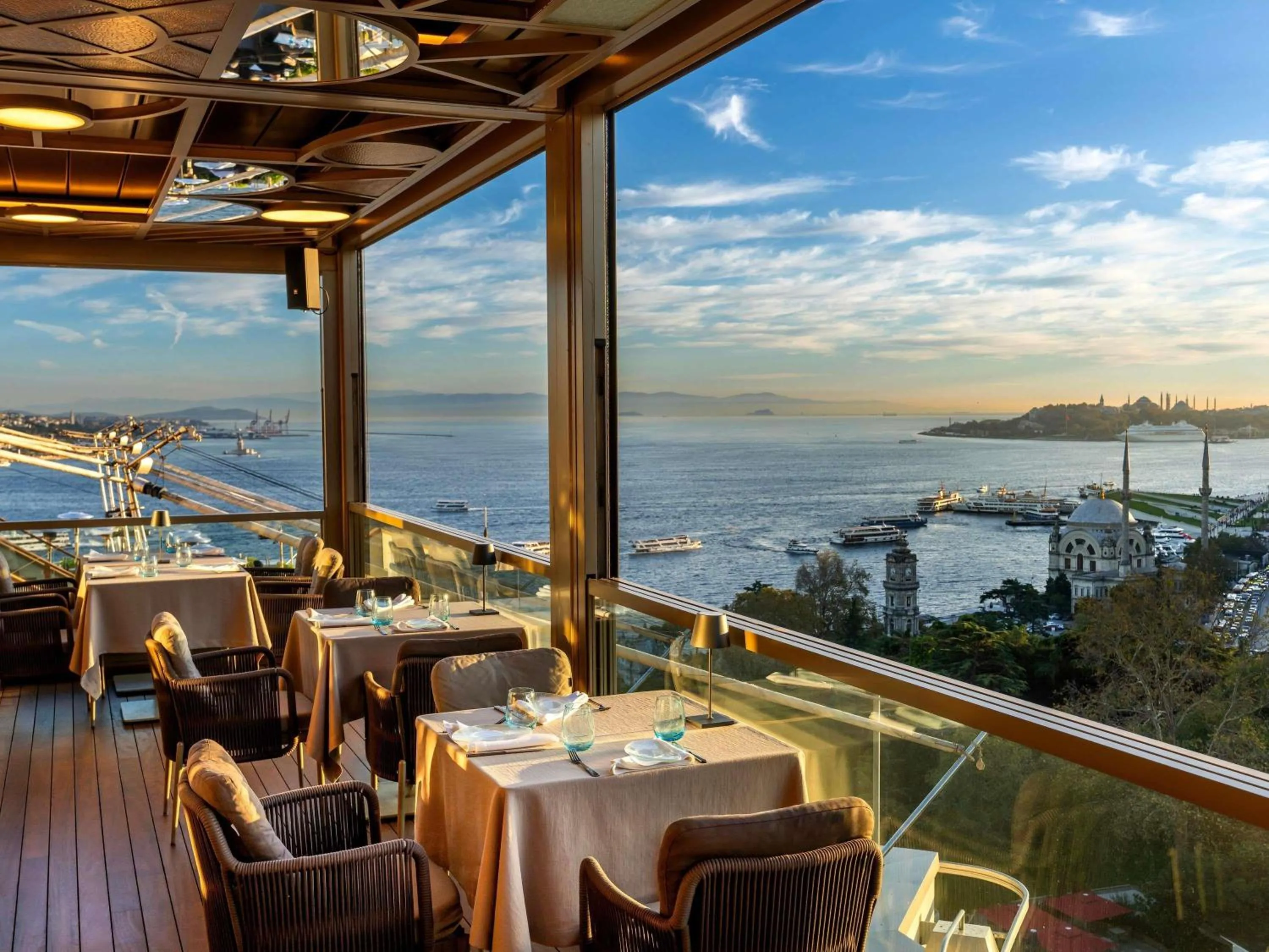 Restaurant/places to eat in Swissotel The Bosphorus Istanbul
