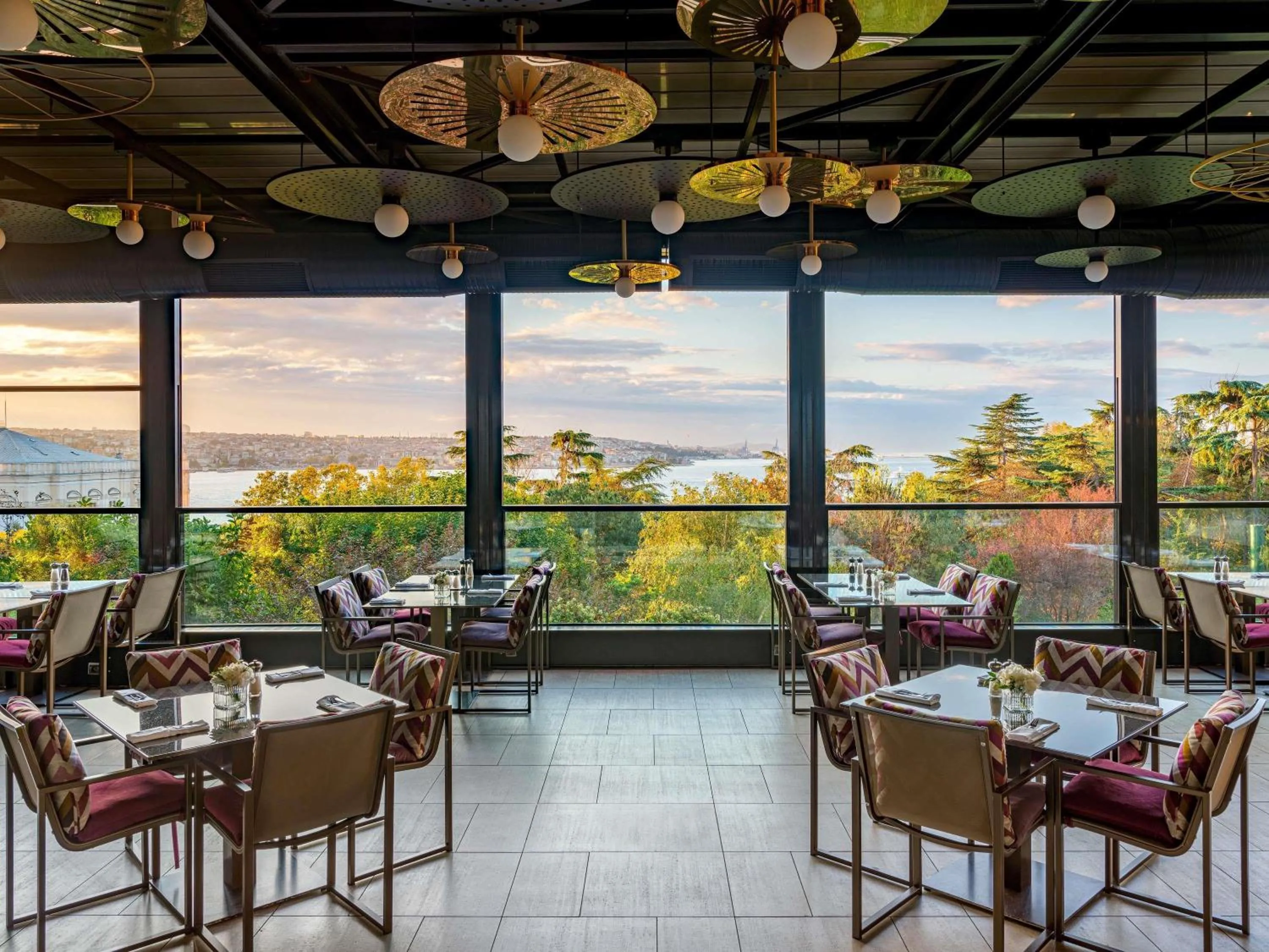 Restaurant/places to eat in Swissotel The Bosphorus Istanbul