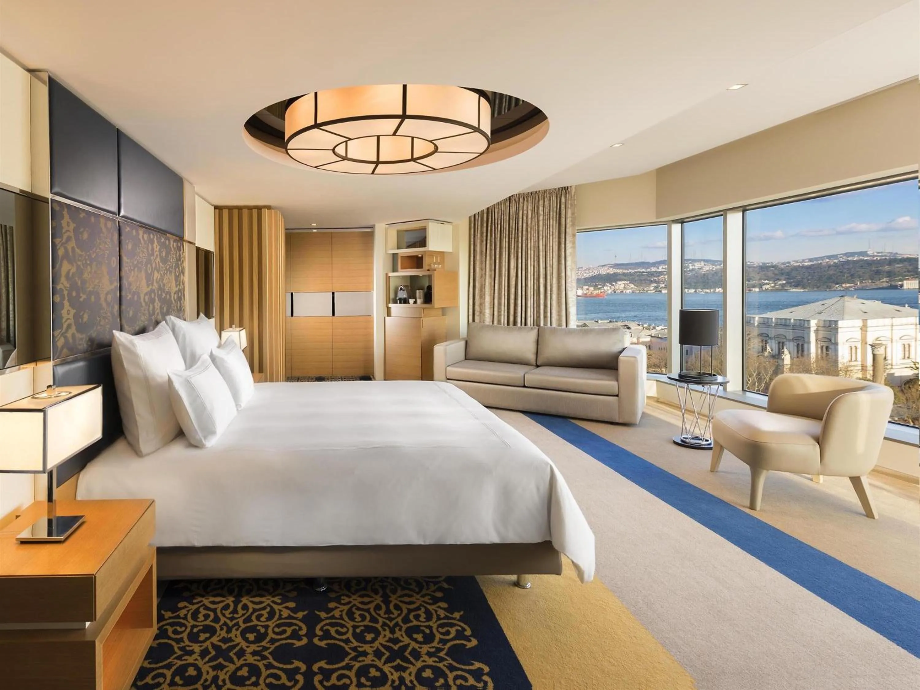 Bedroom, Bed in Swissotel The Bosphorus Istanbul