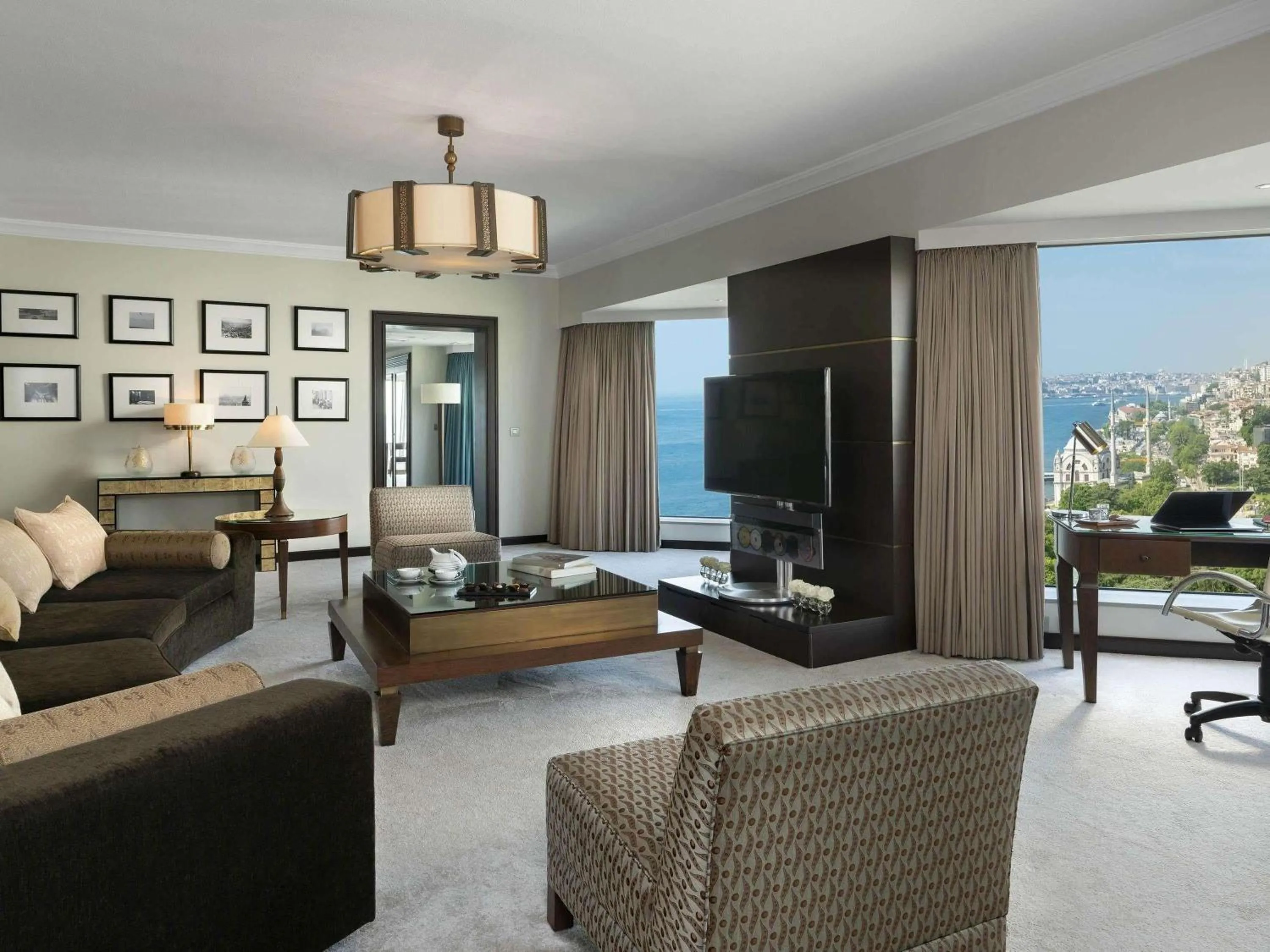 Bedroom in Swissotel The Bosphorus Istanbul