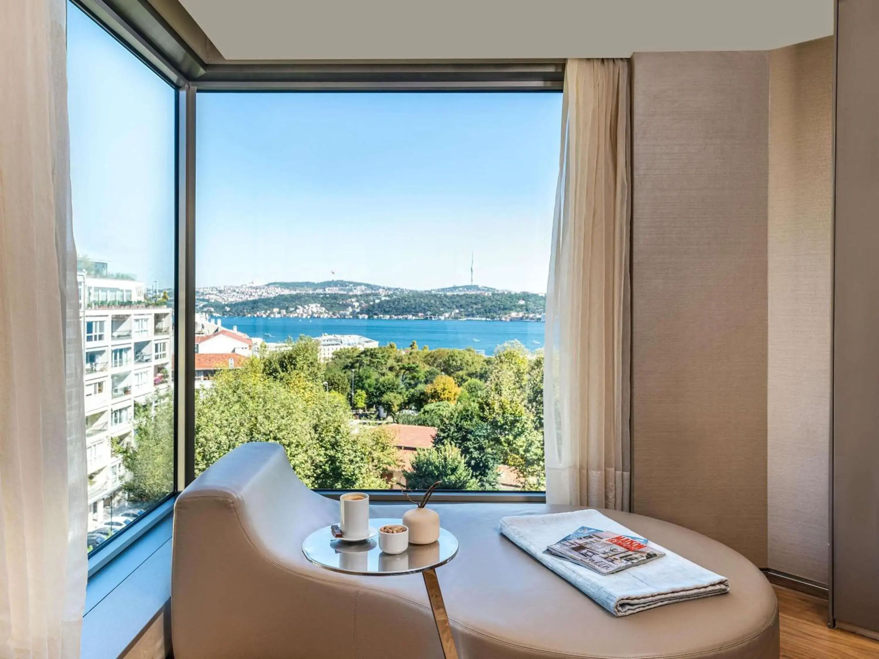 Residence Three-Bedroom Bosphorus View in Swissotel The Bosphorus Istanbul Residence Three-Bedroom Bosphorus View in Swissotel The Bosphorus Istanbul