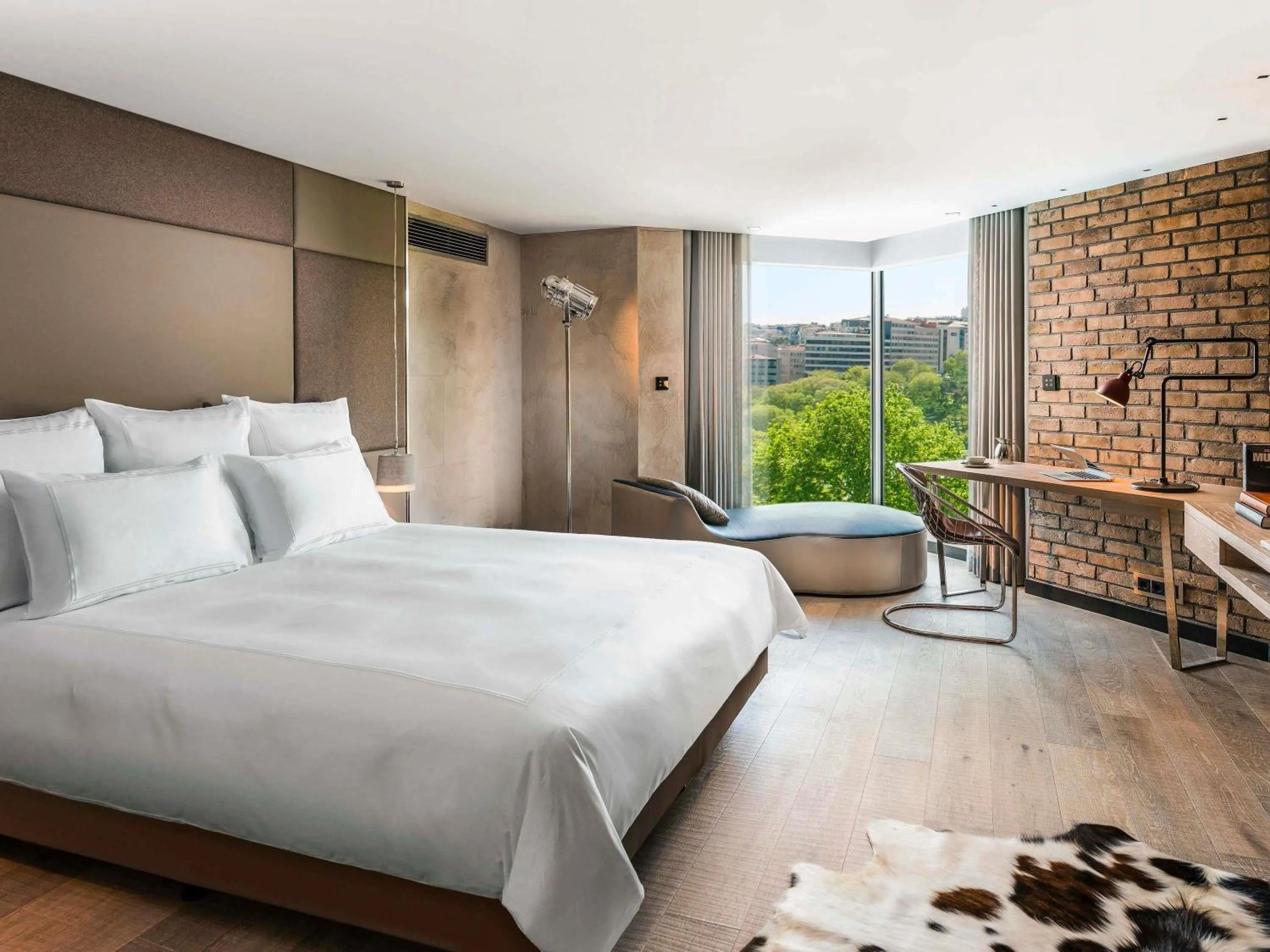 Bedroom, Bed in Swissotel The Bosphorus Istanbul