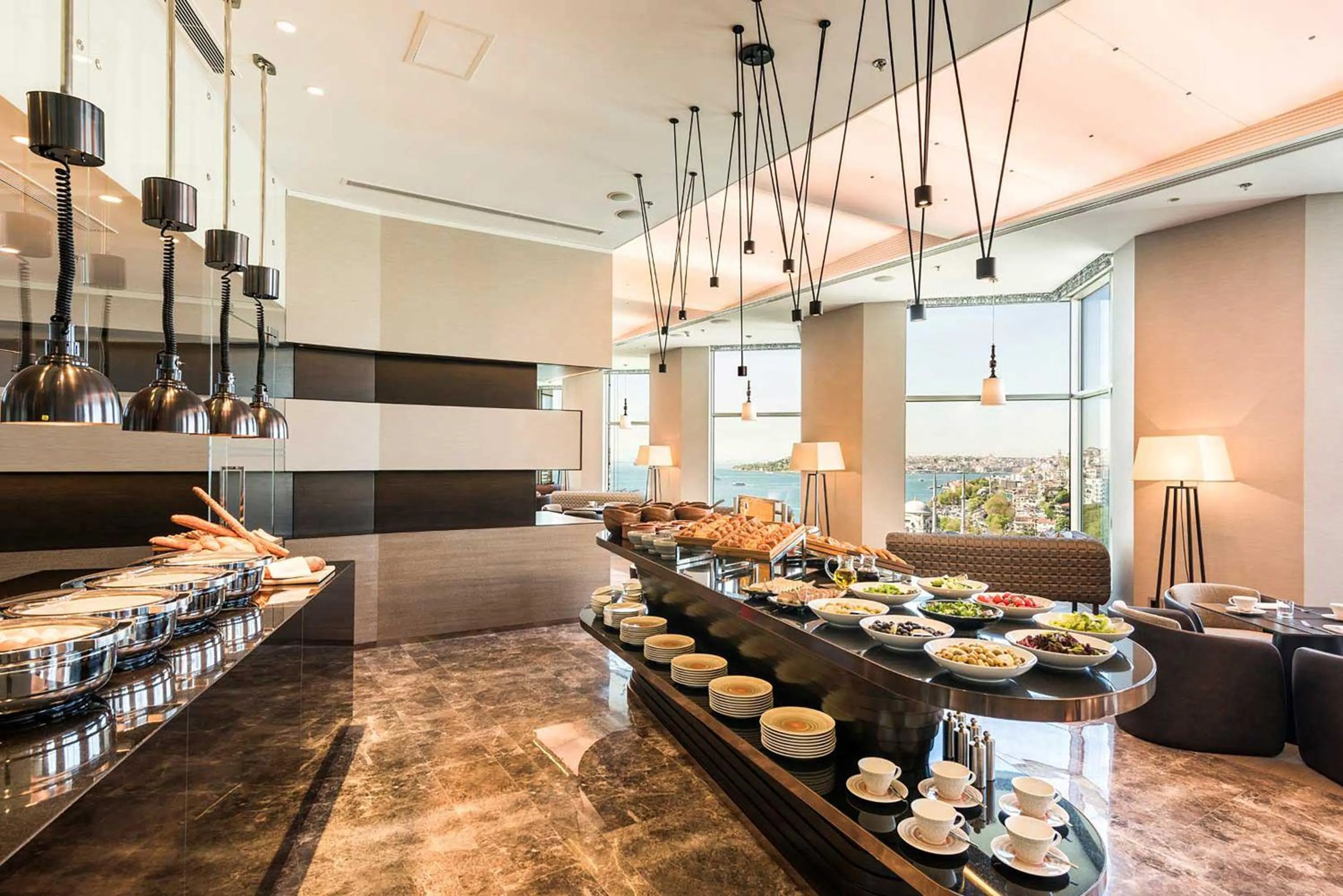 Lounge or bar in Swissotel The Bosphorus Istanbul