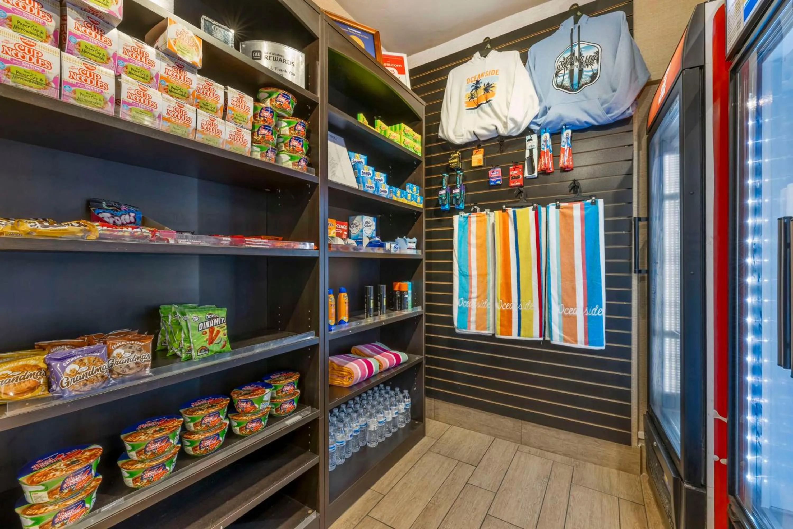 Property building in Best Western Plus Oceanside Palms