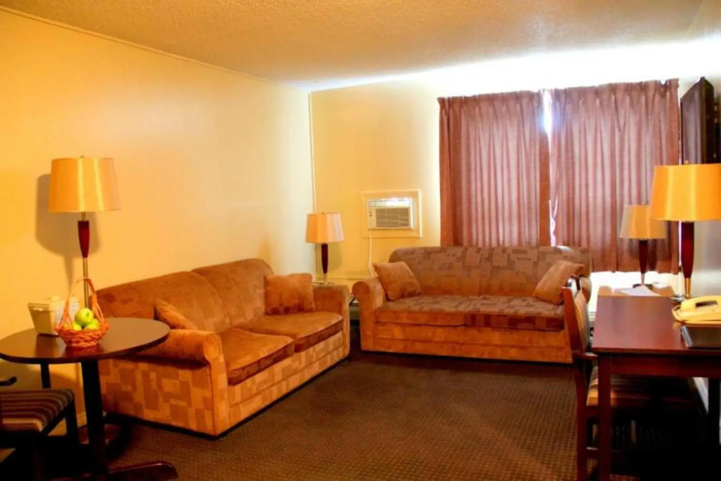 Business Suite in Acorn Motel Business Suite in Acorn Motel