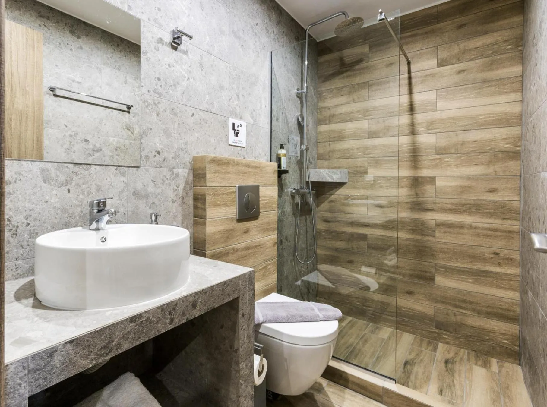 Raise Averof Serviced Apartments