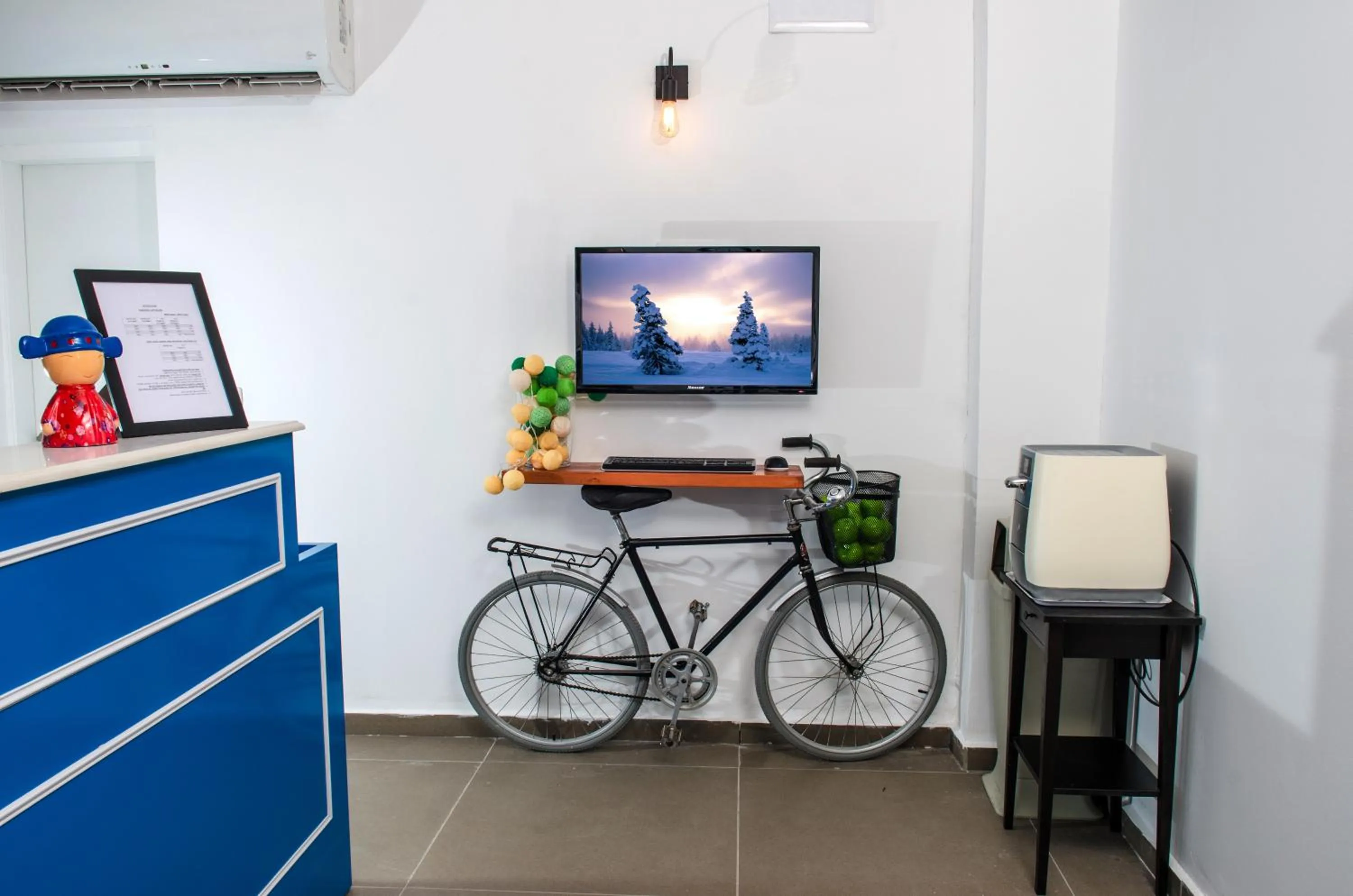 Lobby or reception in Metulla Travel Hotel