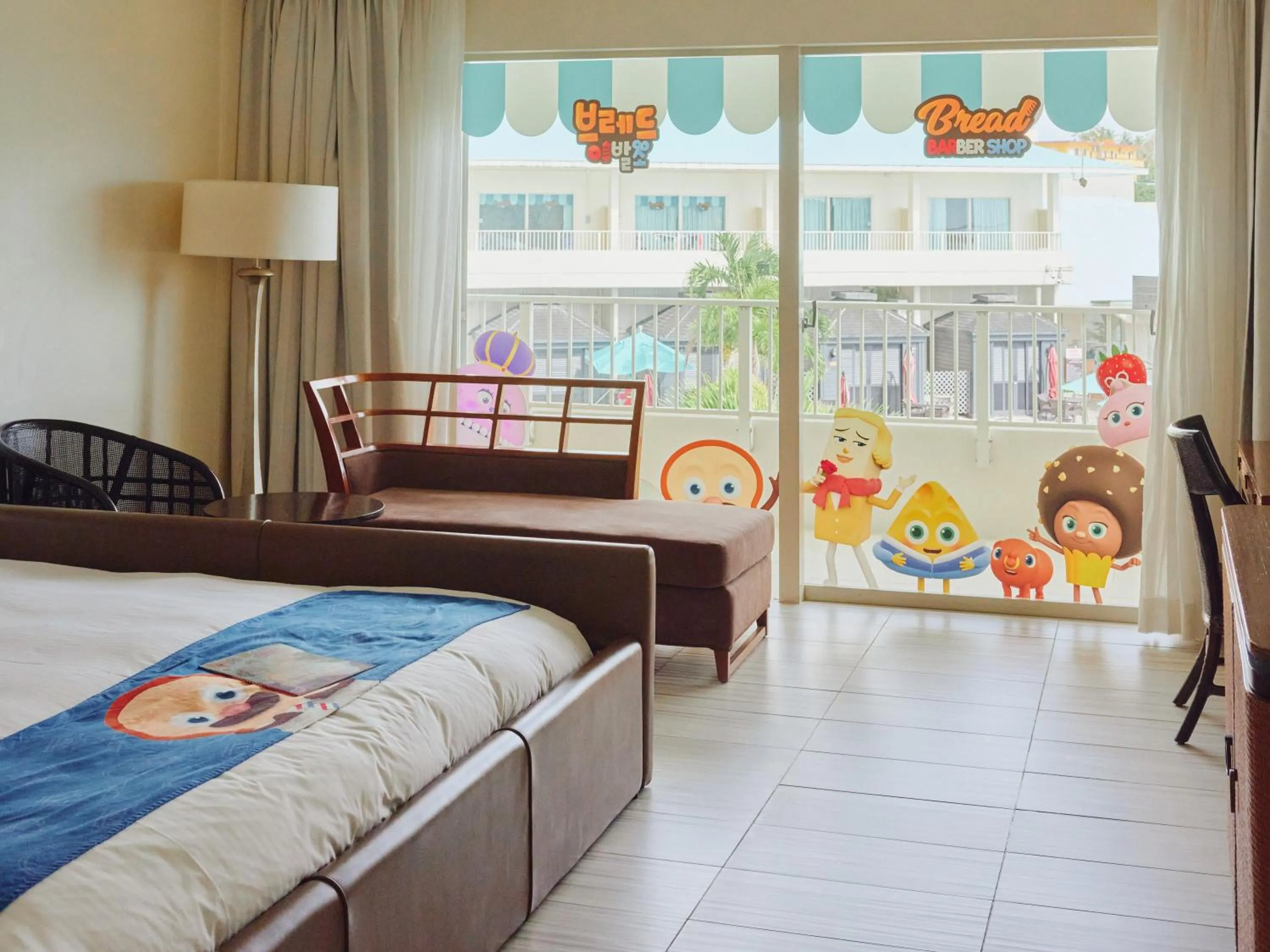 View (from property/room), Bed in Lotte Hotel Guam