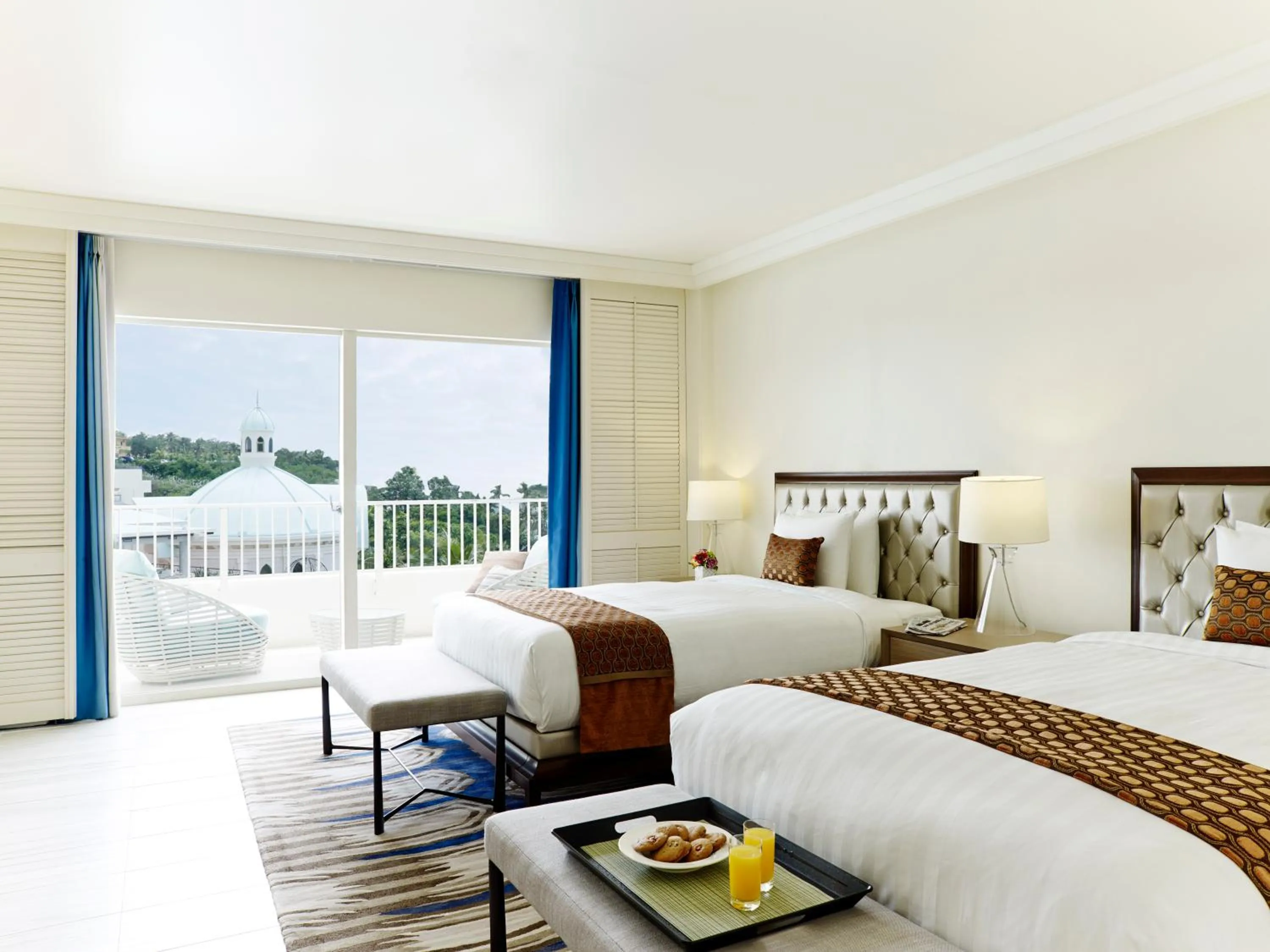 Bedroom, Bed in Lotte Hotel Guam