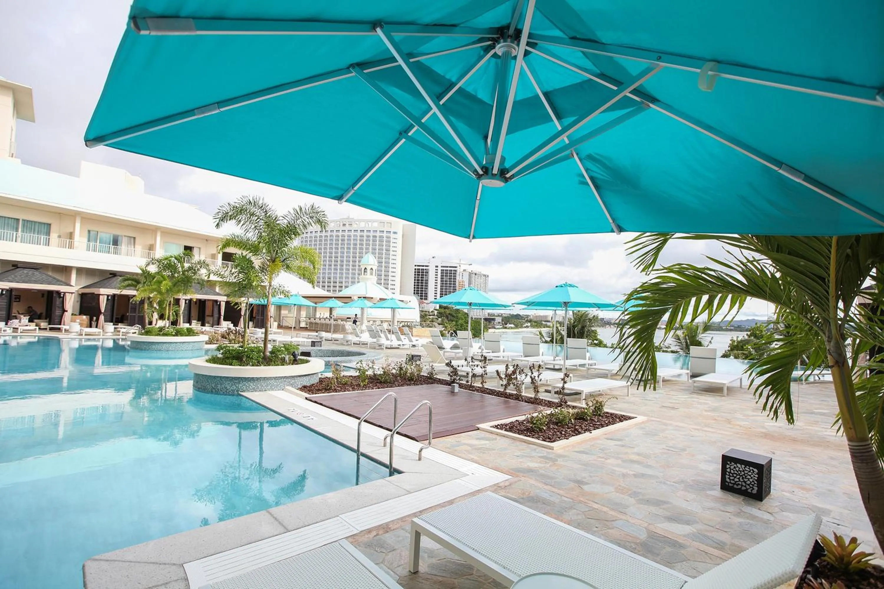 Swimming pool in Lotte Hotel Guam