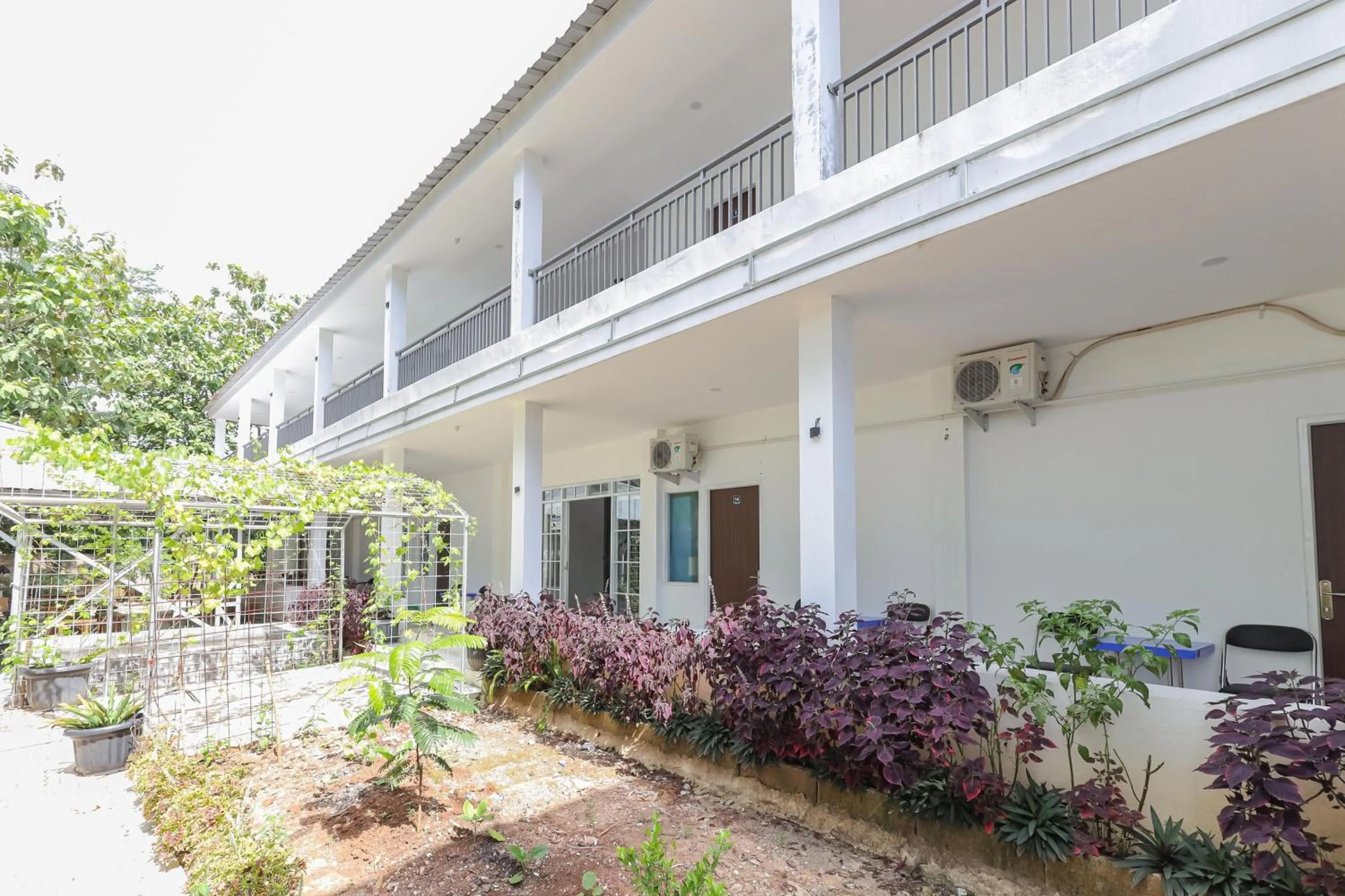 Property building in RedDoorz near RSUD Banten Serang