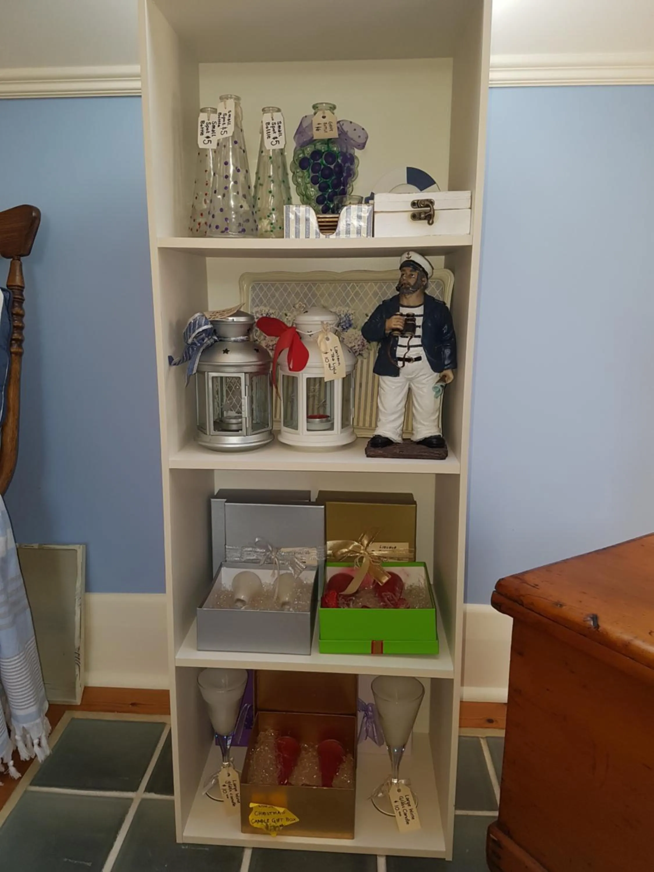 On-site shops in Water Bay Villa Bed & Breakfast