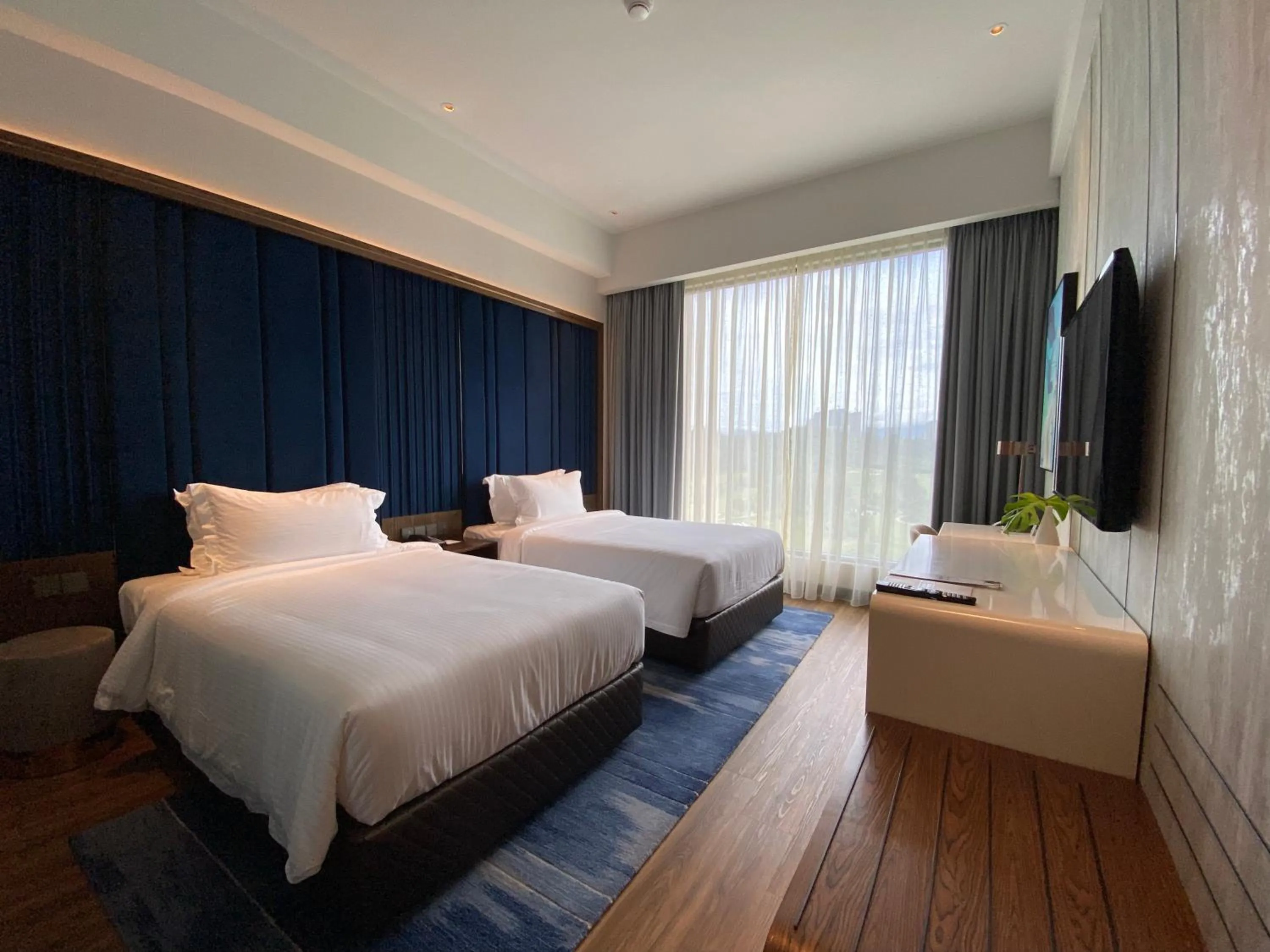 Bed in M Resort & Hotel Kuala Lumpur