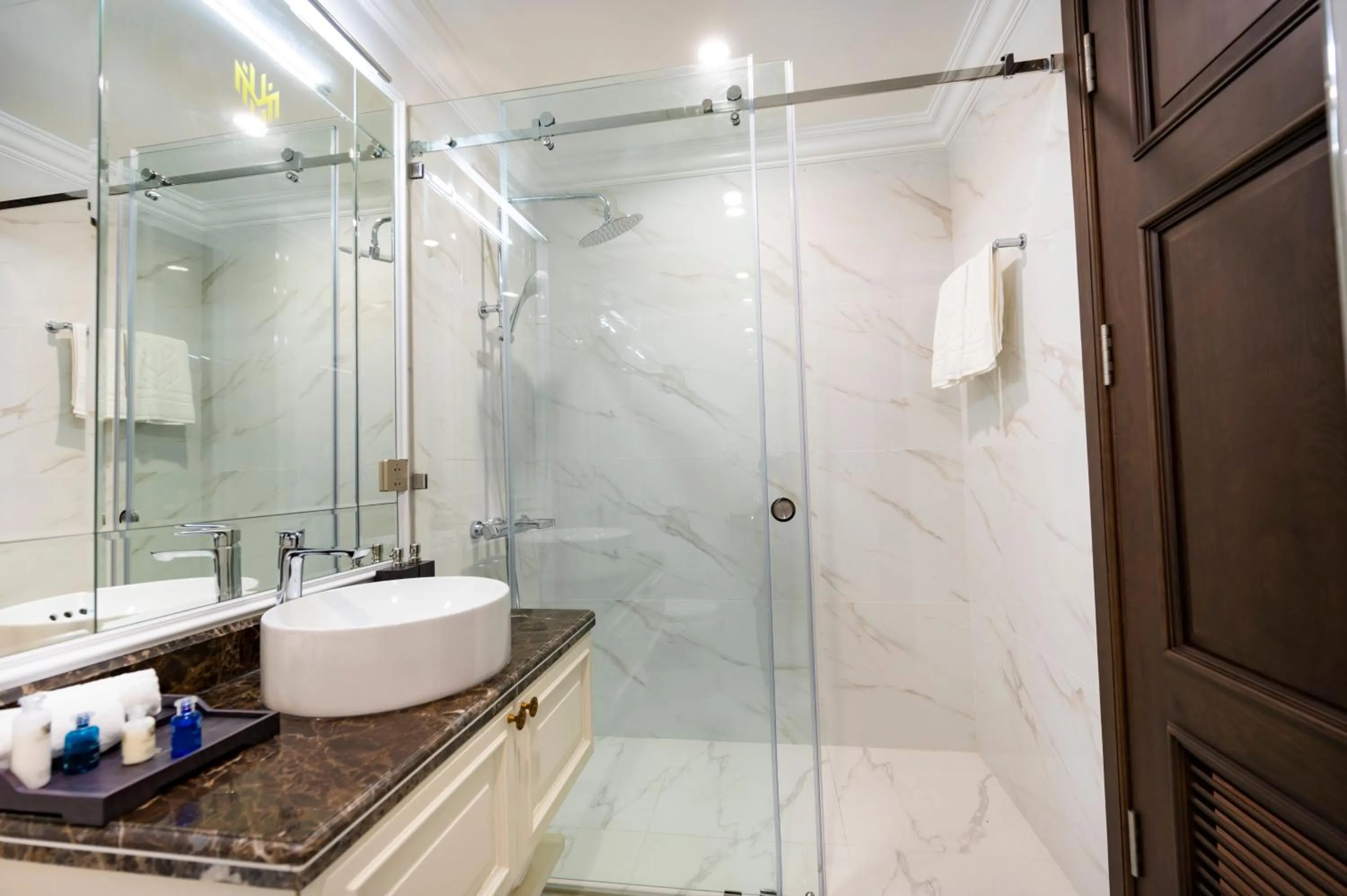 Bathroom in MADELISE HOTEL&APARTMENT