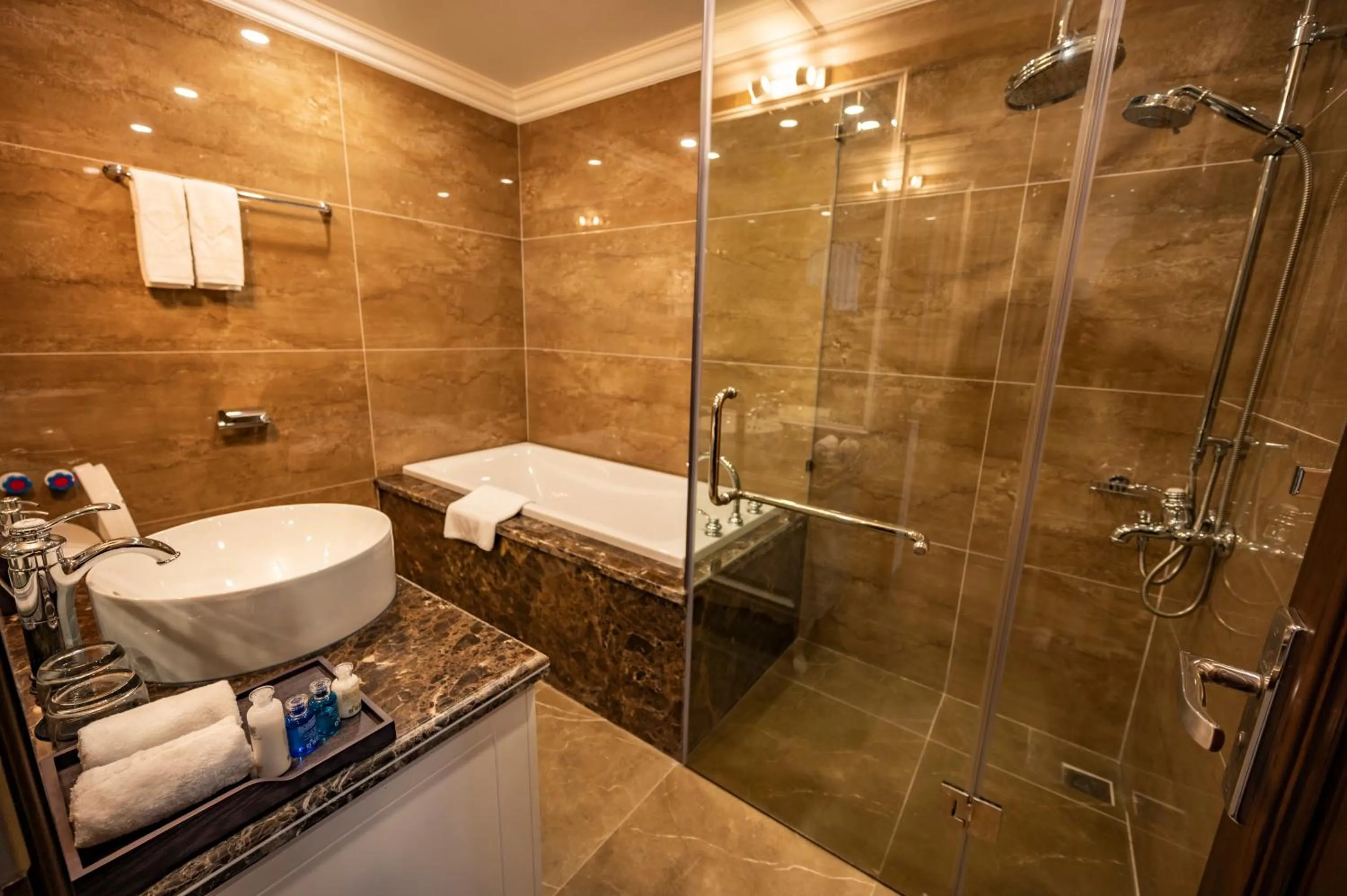 Bathroom in MADELISE HOTEL&APARTMENT