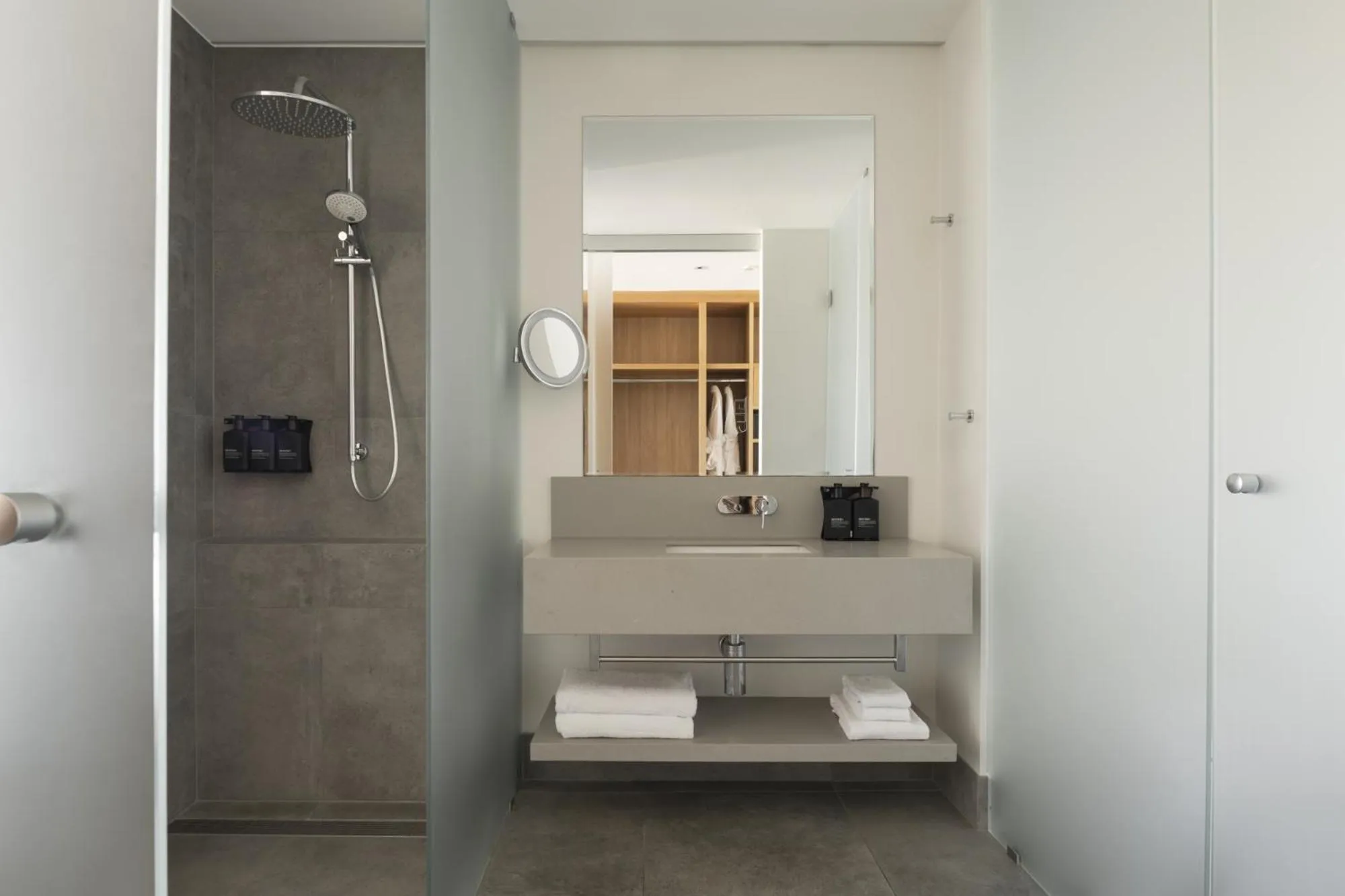 Shower in Samphire Rottnest