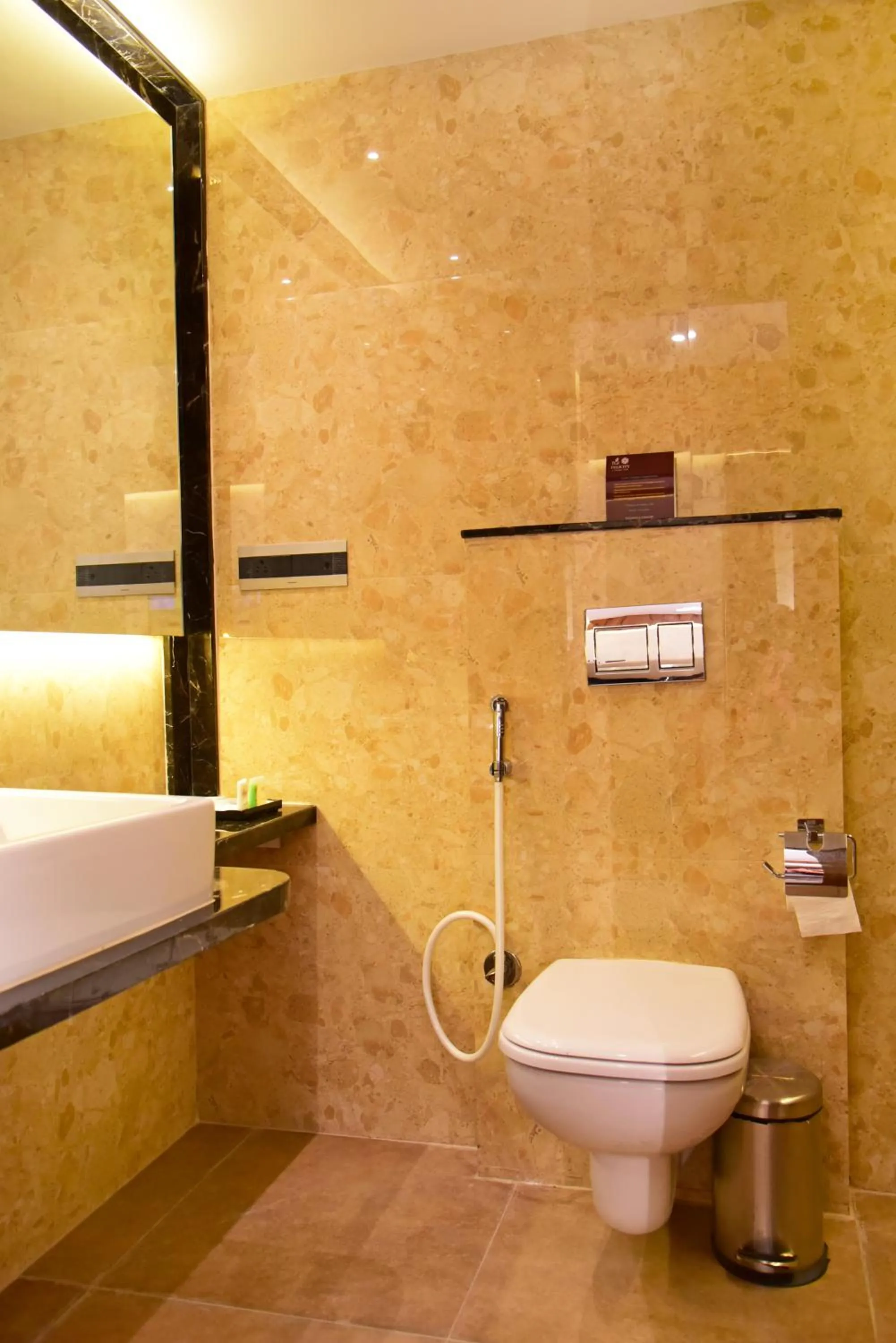 Bathroom in TGI Felicity