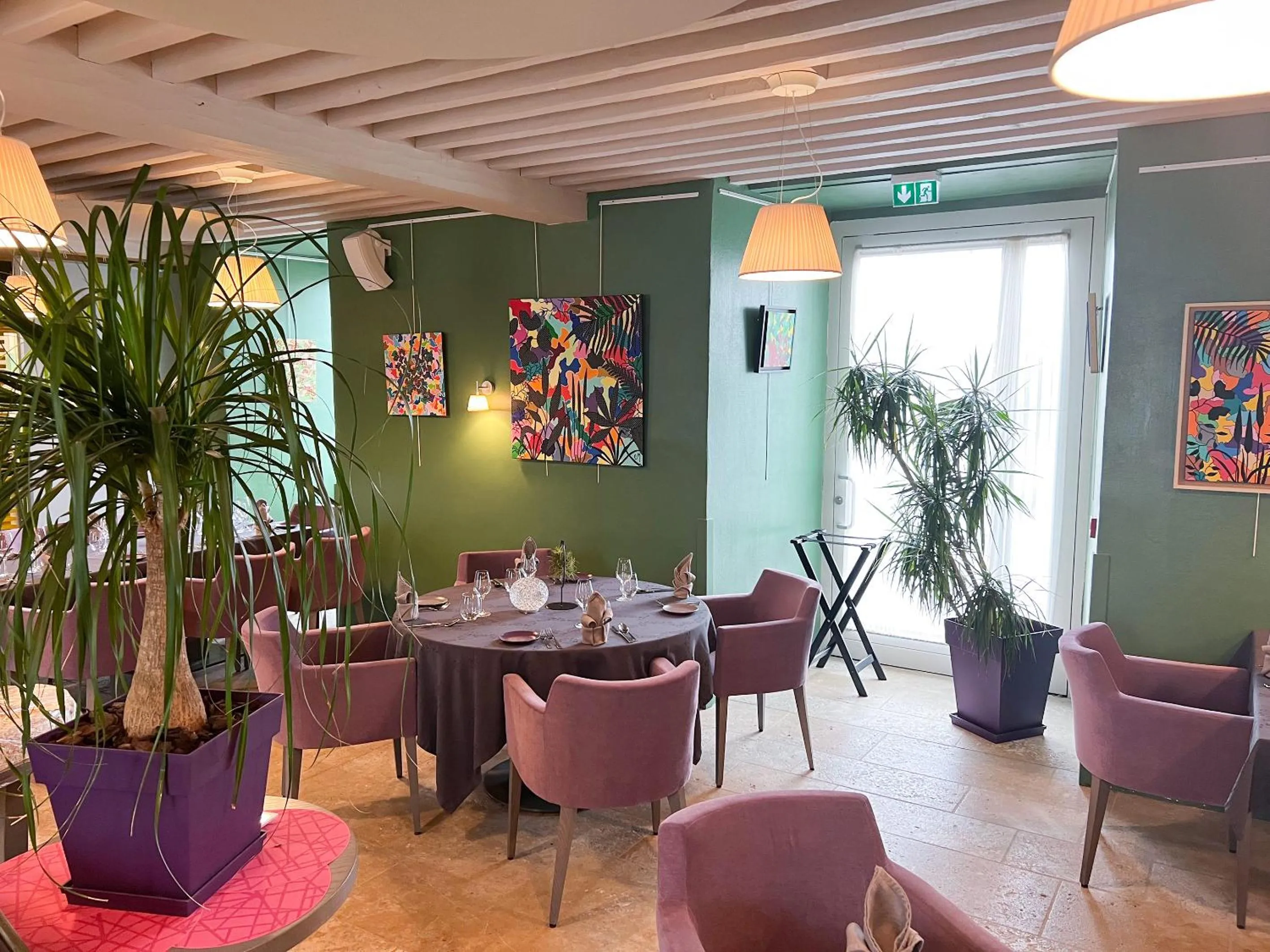 Restaurant/places to eat in Château du Bost - Teritoria