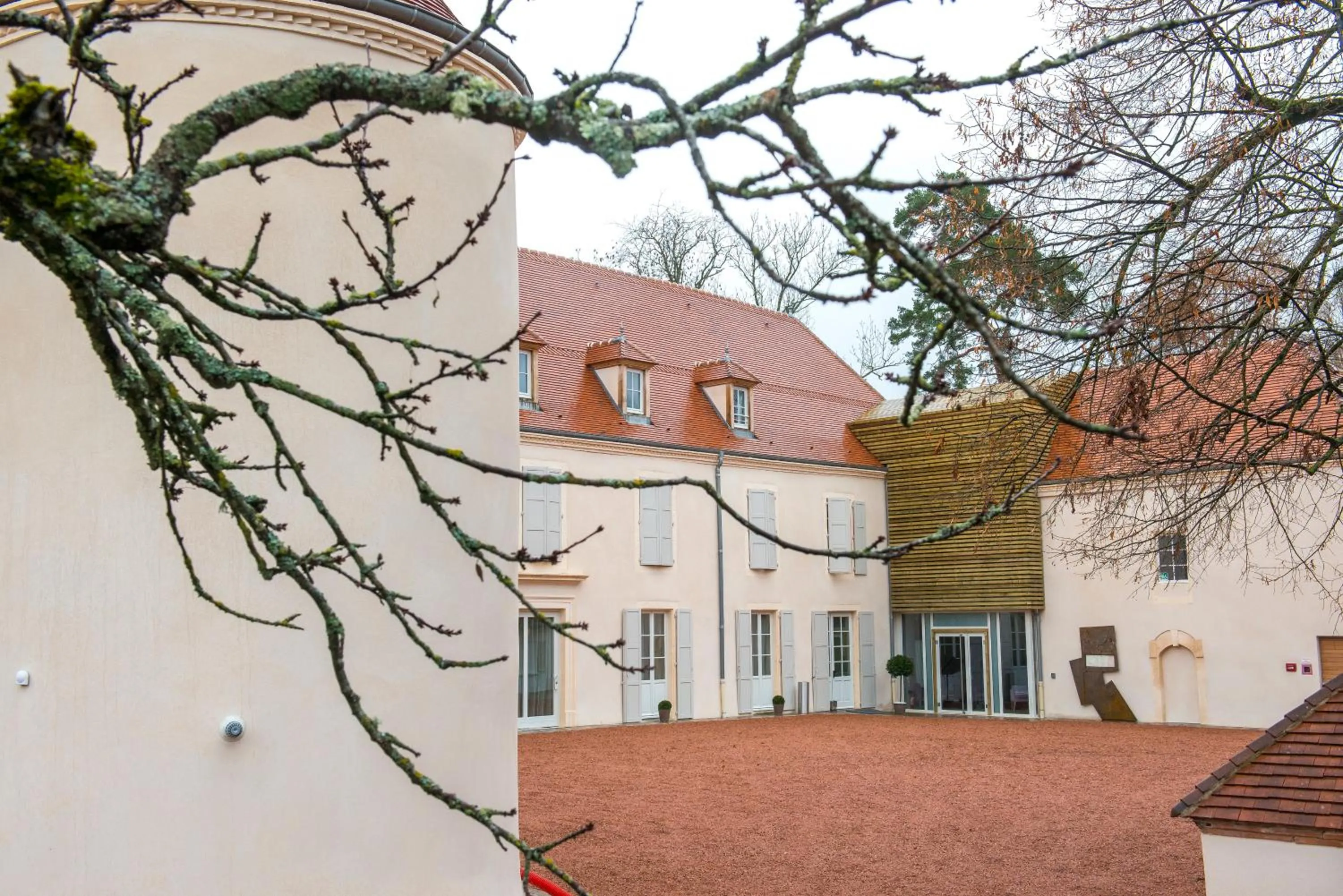 Facade/entrance in Château du Bost - Teritoria