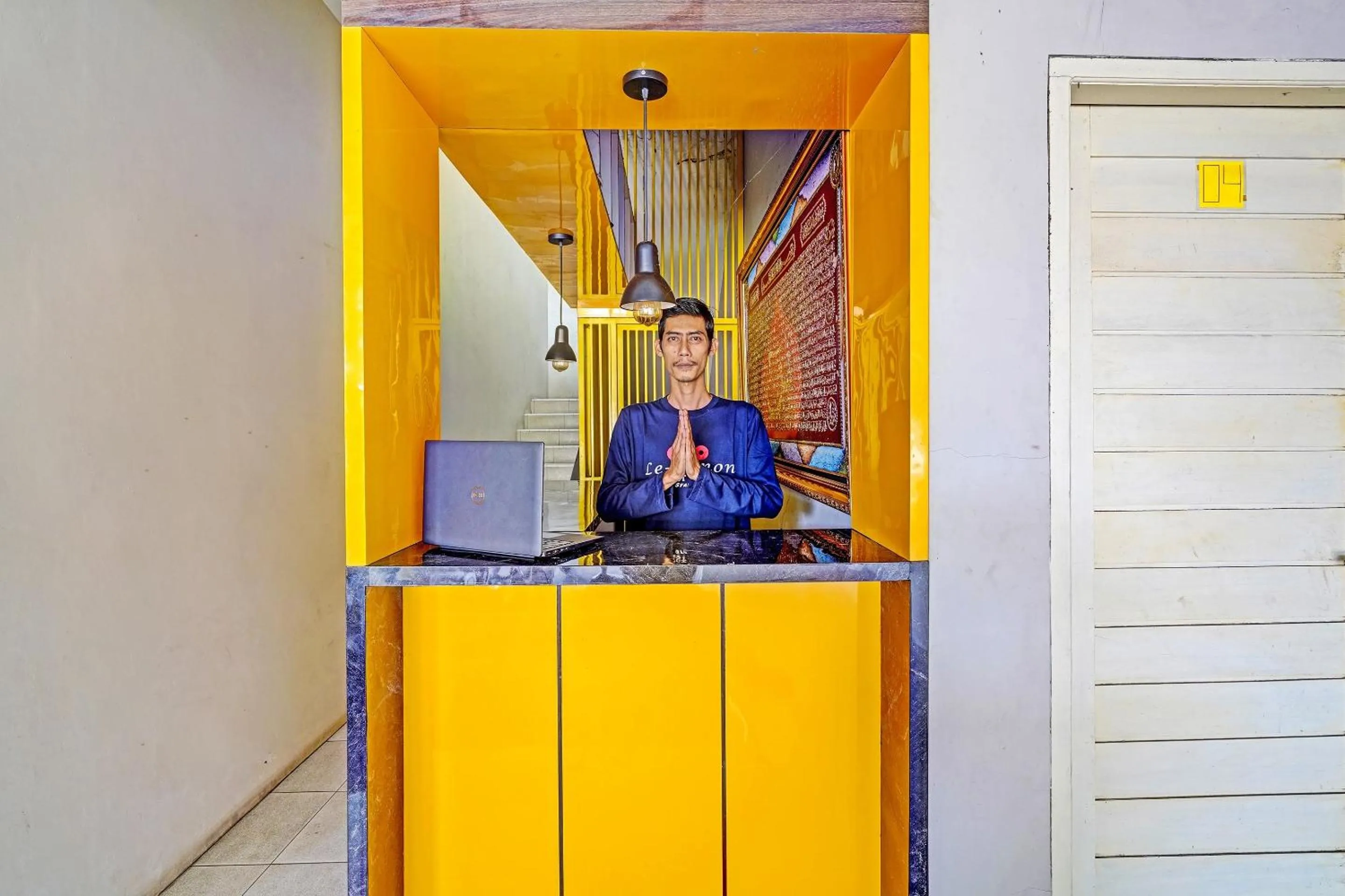 Lobby or reception in OYO 91329 Guest House Le-banon Syariah