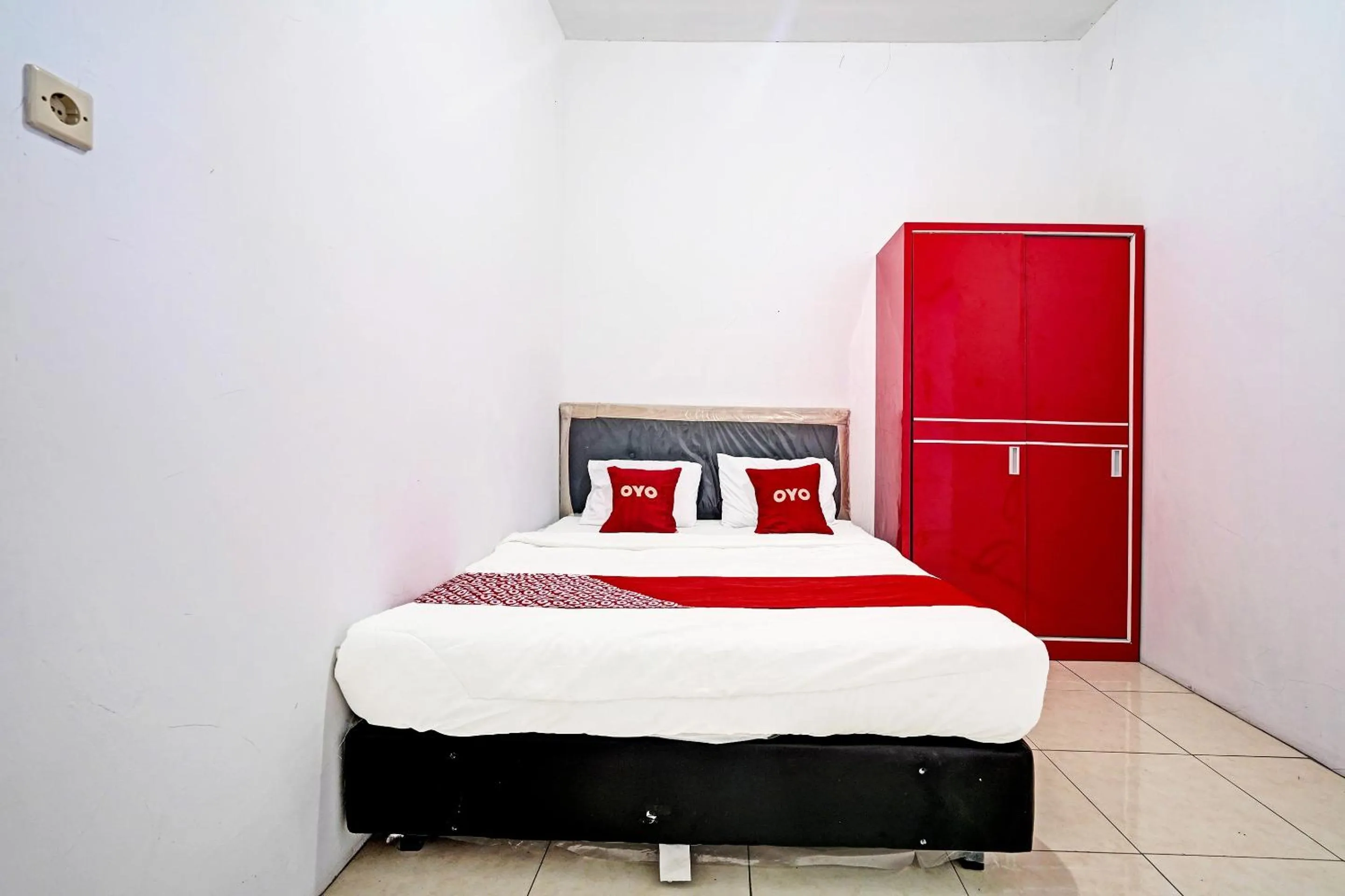 Bedroom, Bed in OYO 91329 Guest House Le-banon Syariah