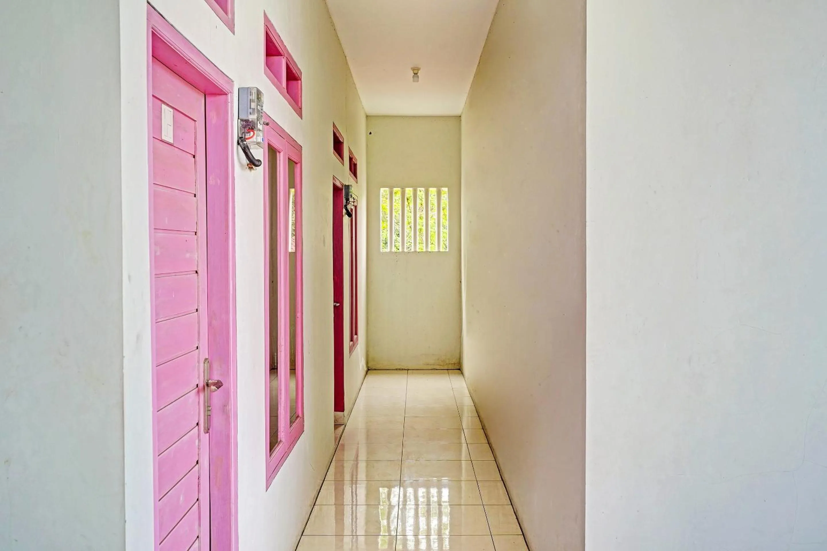 Lobby or reception in OYO 91329 Guest House Le-banon Syariah