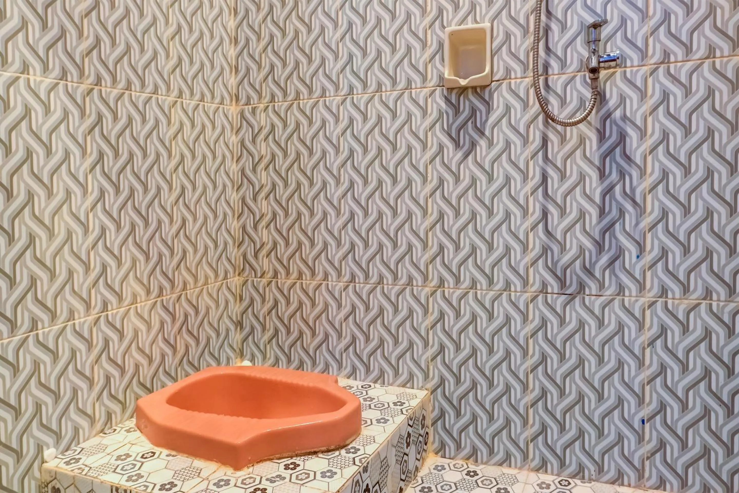 Bathroom in OYO Life 91335 Micheline Family 2 Syariah