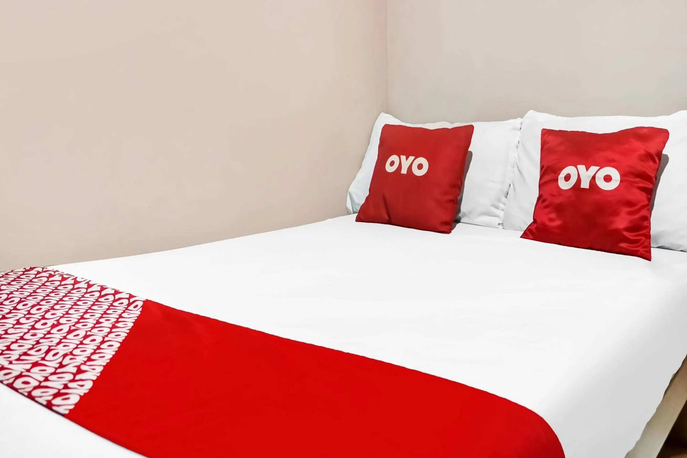 Bedroom, Bed in SPOT ON 91336 Guesthouse Tarumanegara