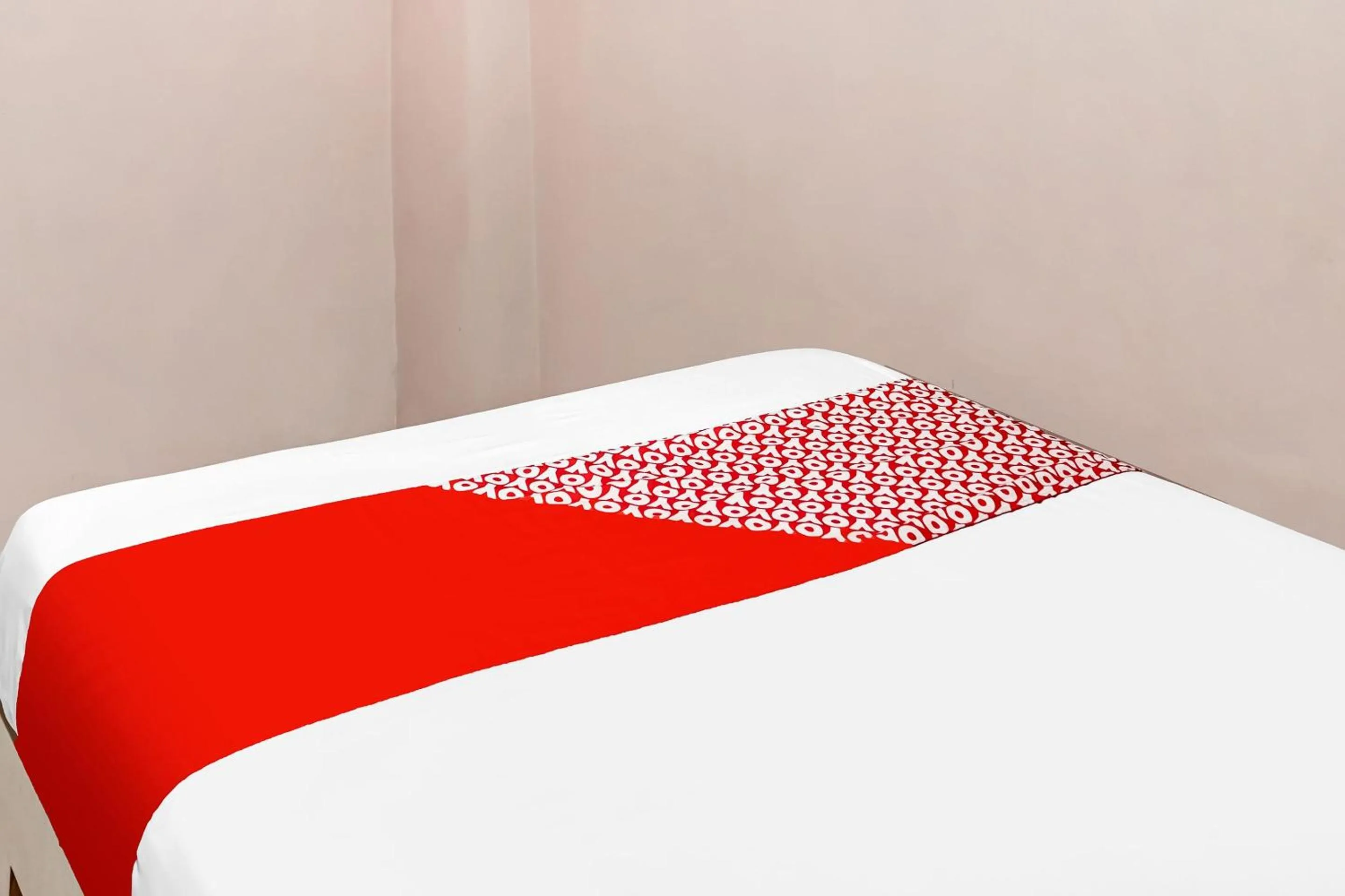 Bedroom, Bed in SPOT ON 91336 Guesthouse Tarumanegara