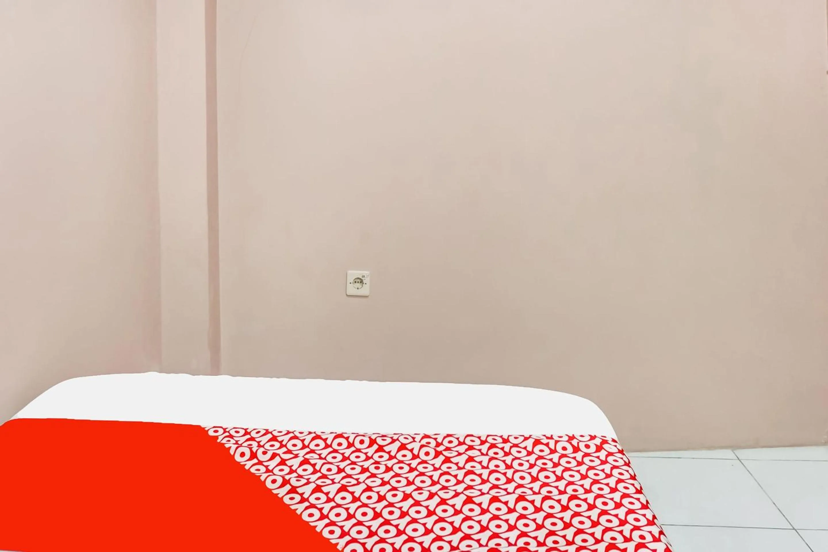 Bedroom, Bed in SPOT ON 91336 Guesthouse Tarumanegara