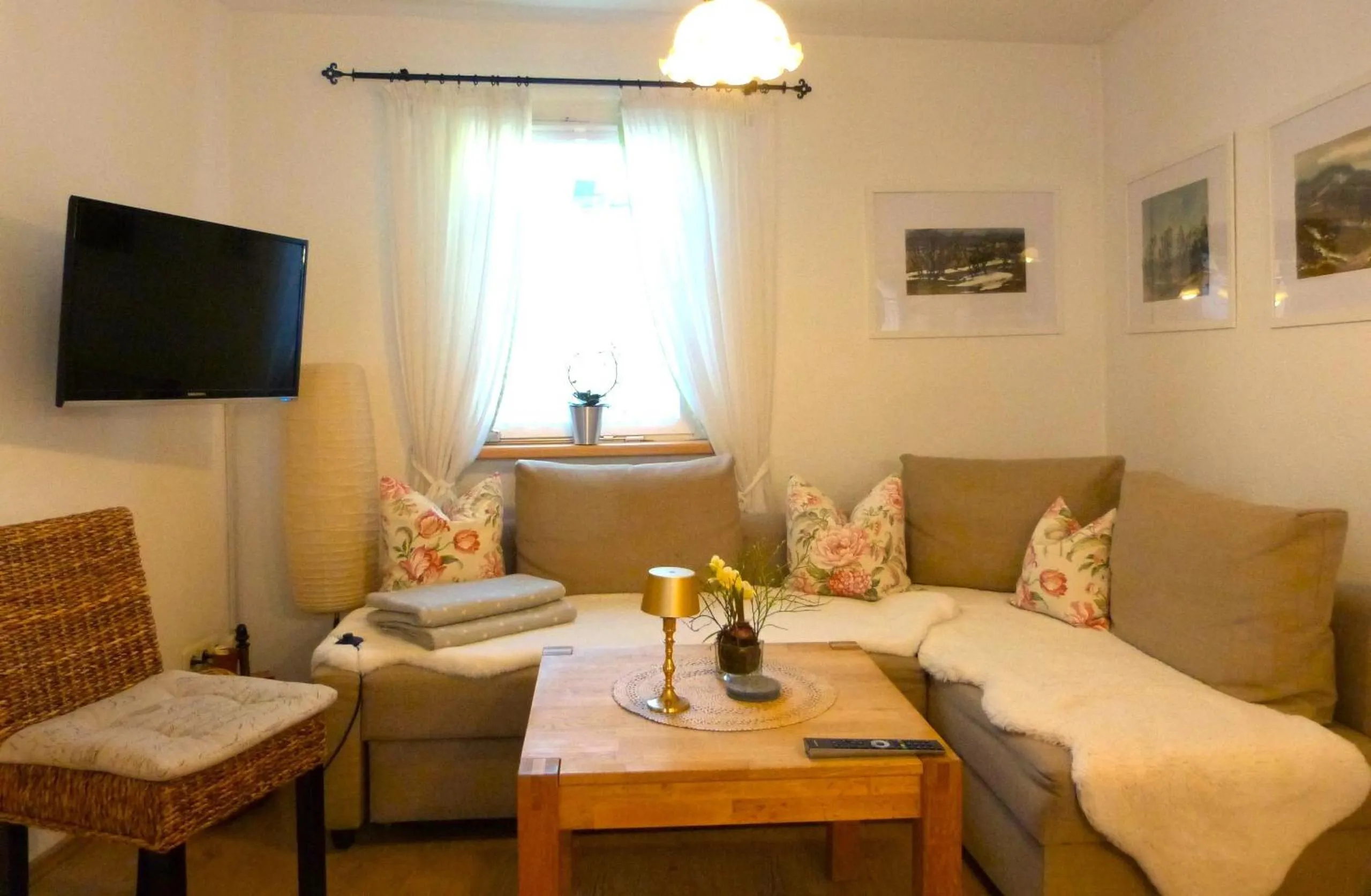 Living room in Ferienhäusel am Malerweg mit Terrasse