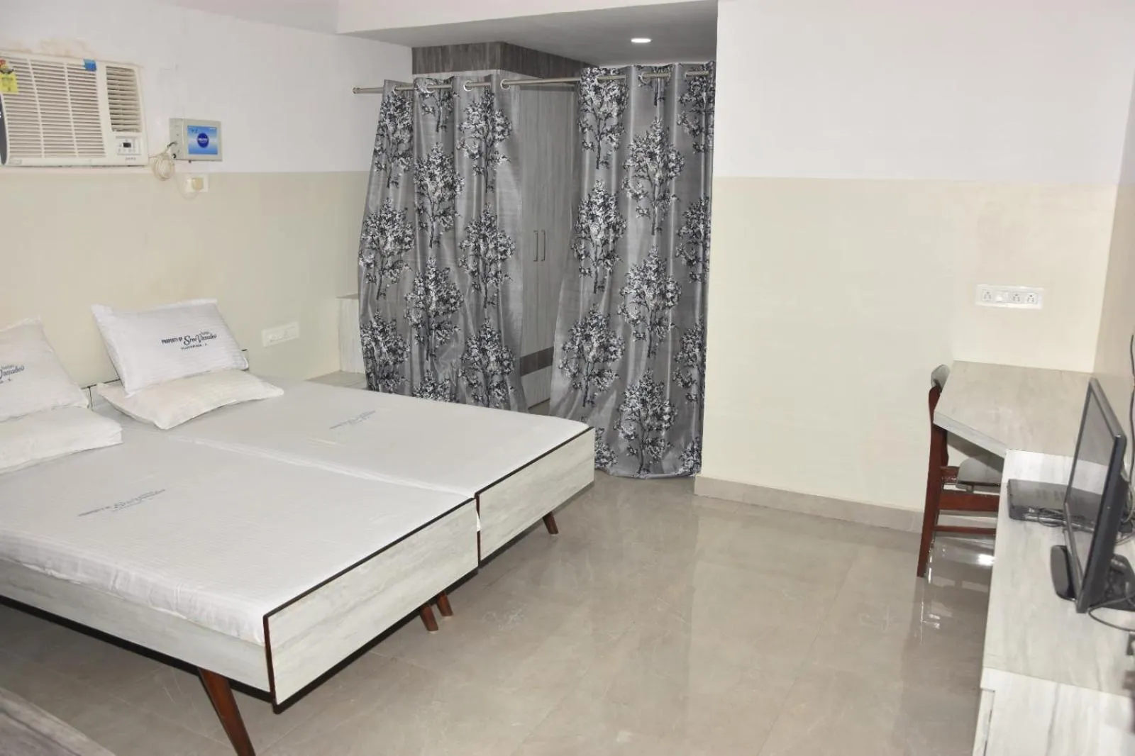 Hotel Sree Vasudev