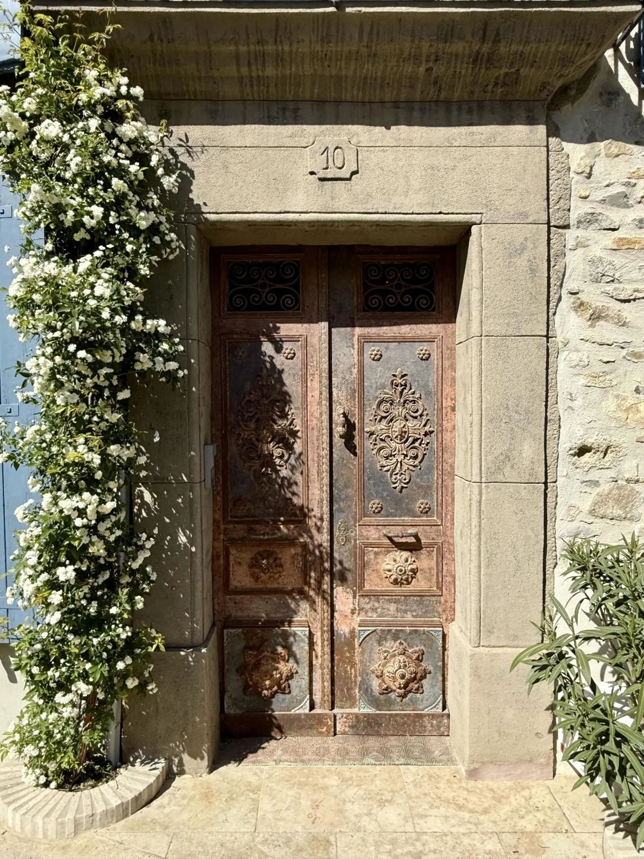 Property building in L'oiseau Bleu suite MERLE BLEU