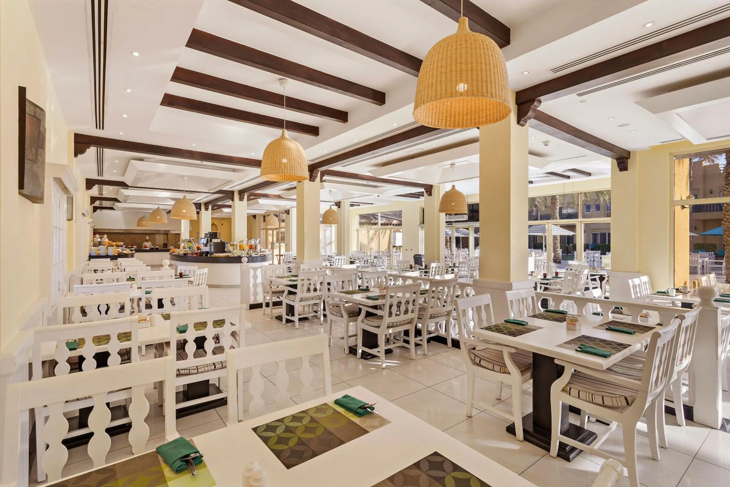 Restaurant/places to eat in Al Hamra Village Hotel