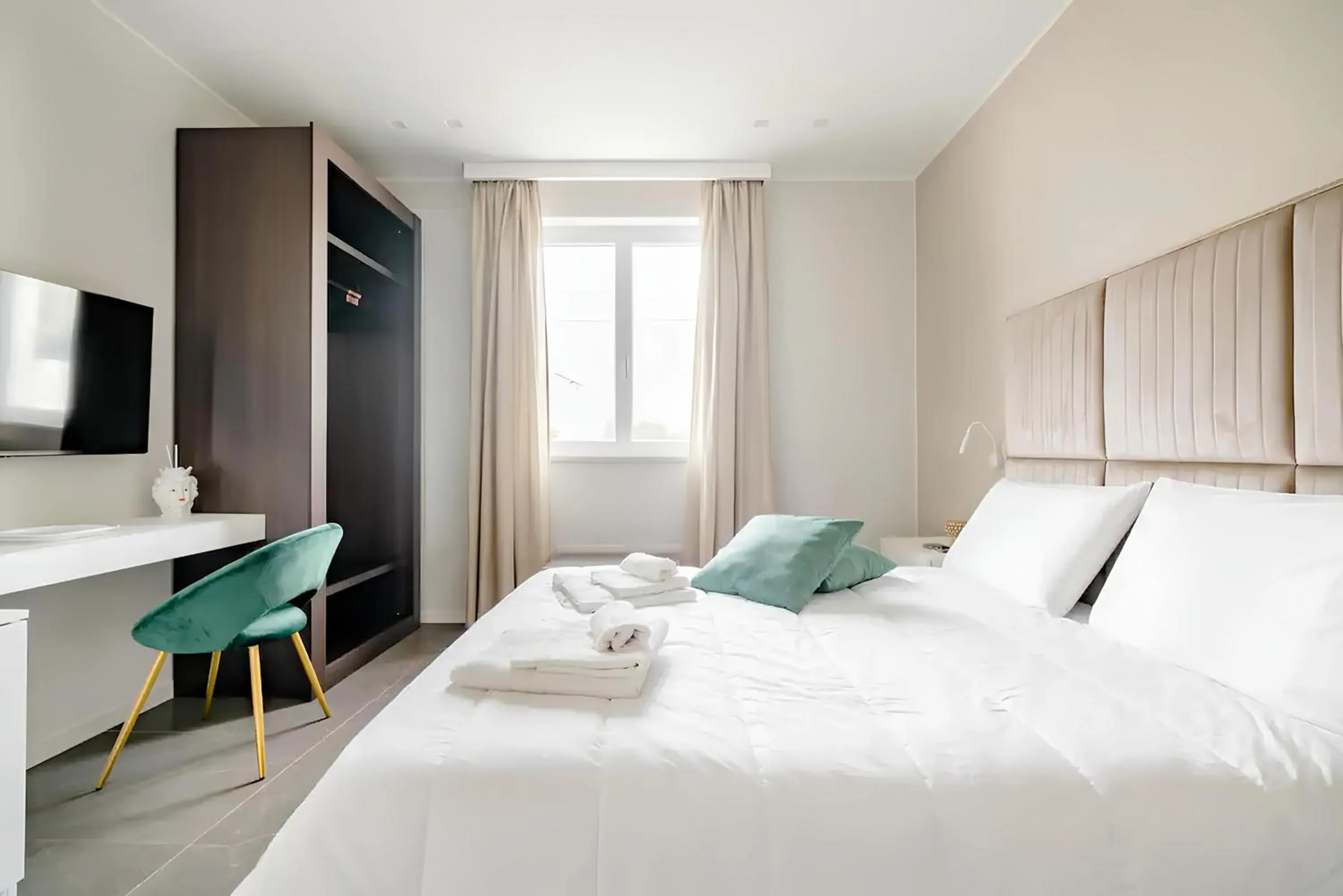 TV and multimedia, Bed in Shoruq