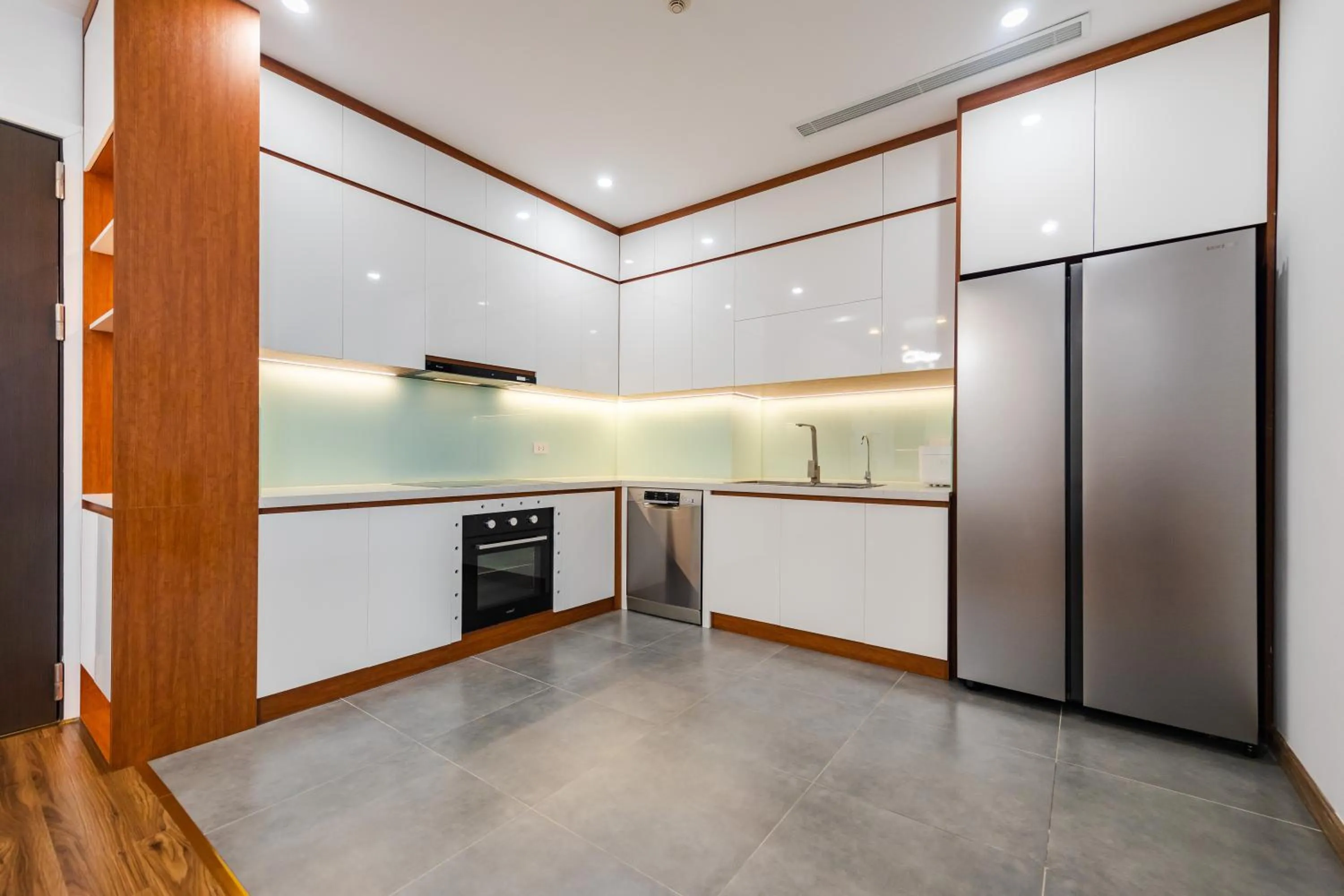 Kitchen or kitchenette in Five Star Westlake 1st-4th Floors Hotel & Serviced Apartment