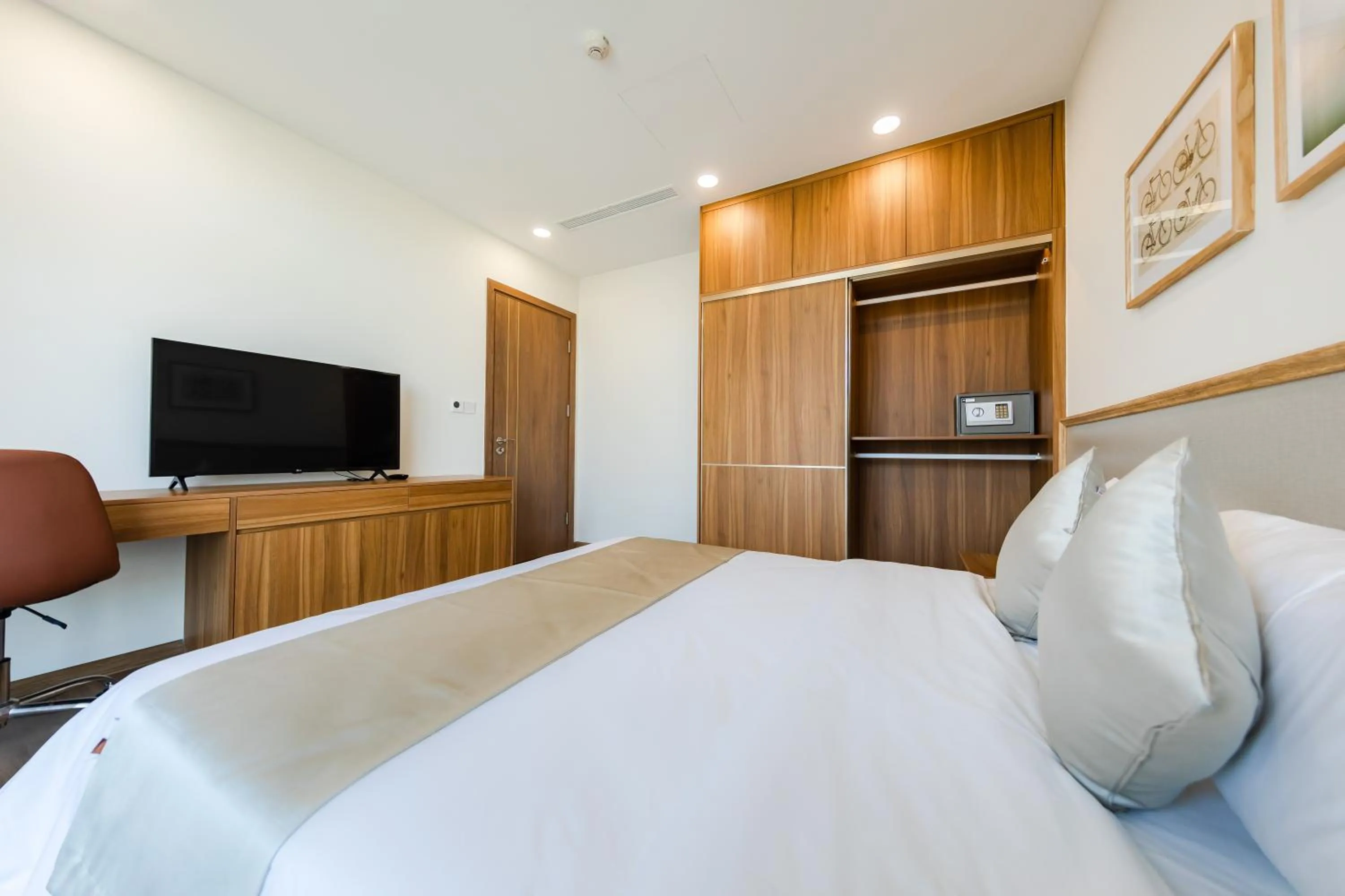 Bedroom, Bed in Five Star Westlake 1st-4th Floors Hotel & Serviced Apartment