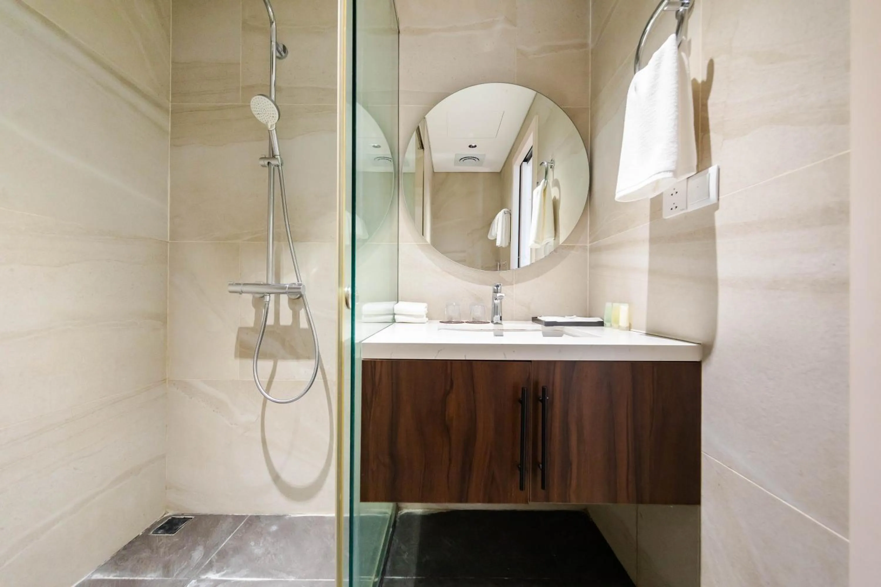 Five Star Westlake 1st-4th Floors Hotel & Serviced Apartment